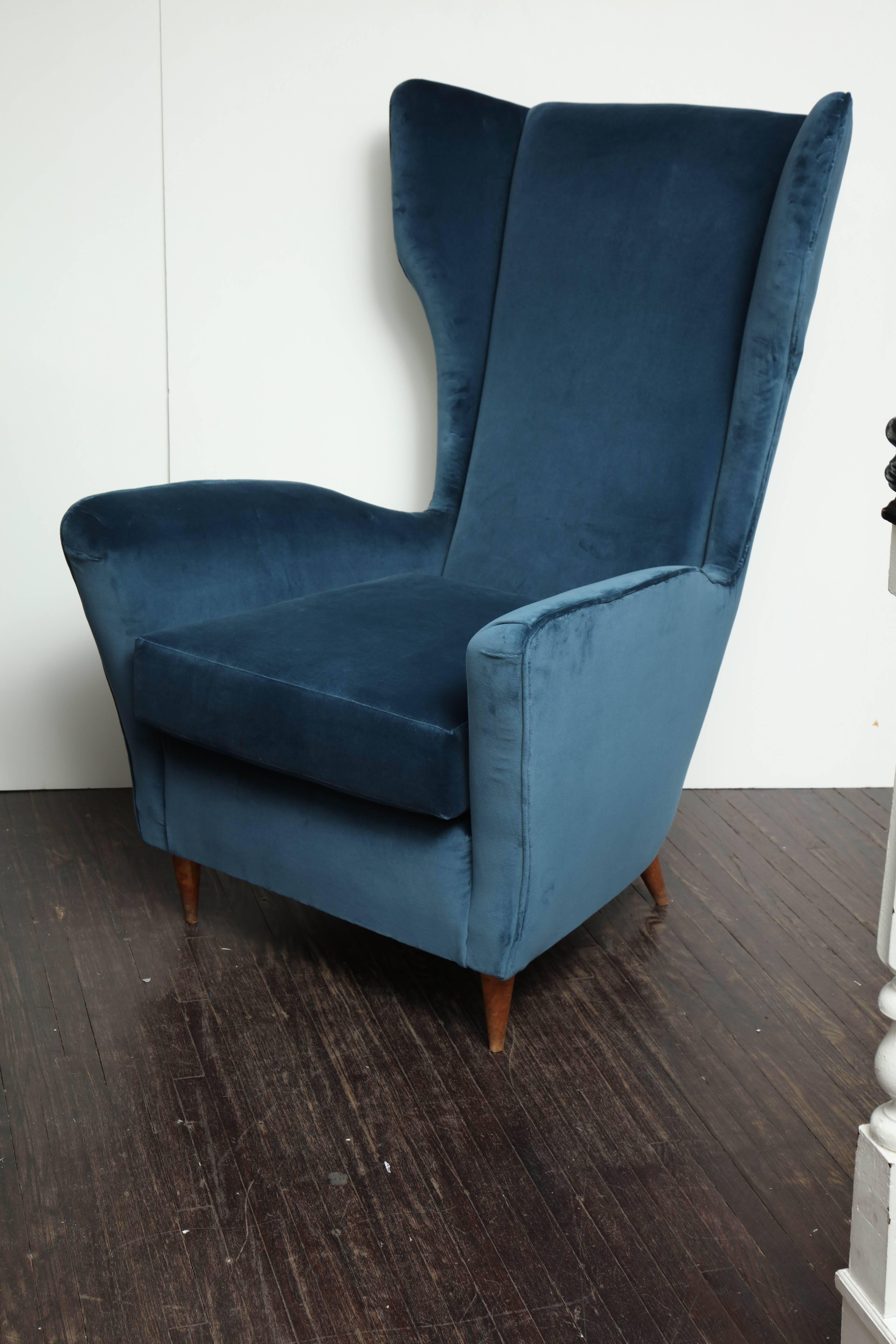 Mid-Century Modern Vintage Italian Modern Wingback Chairs in Blue Velvet