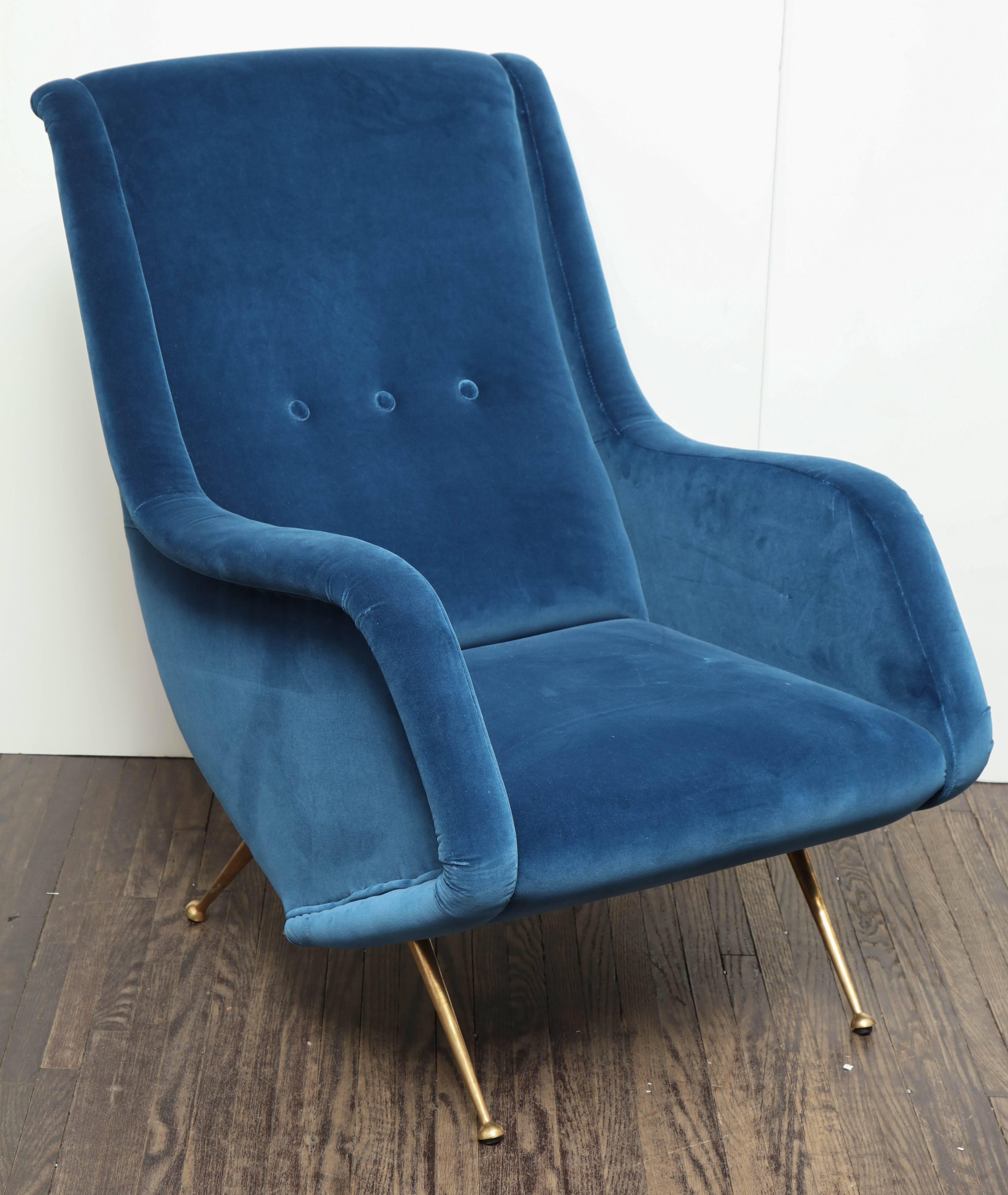 20th Century Pair of Parisi Vintage Italian Club Chairs Upholstered in Teal Blue Velvet