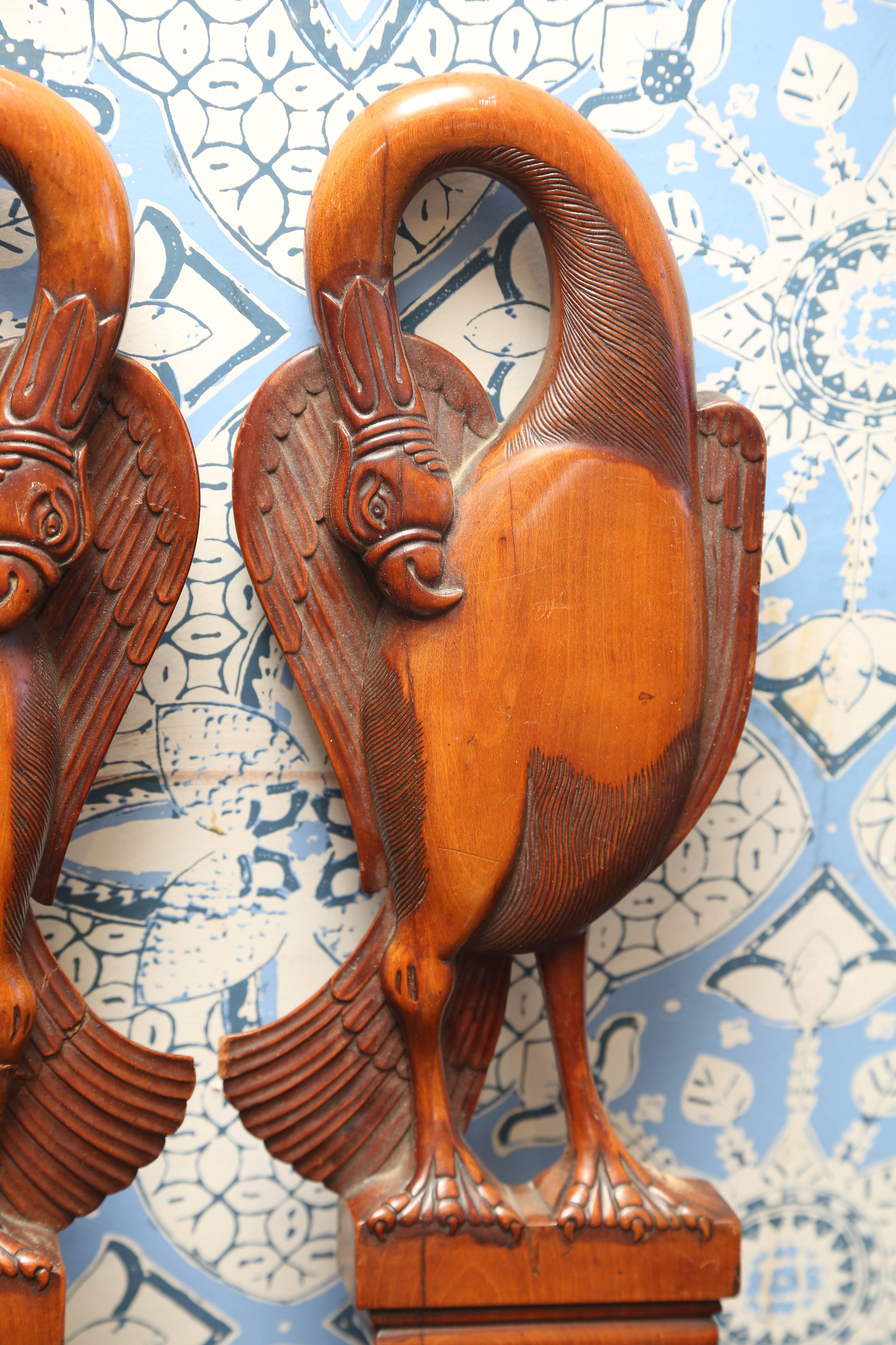 Beautiful Pair of 19th Century English Swan Gothic Sconces In Excellent Condition In West Palm Beach, FL