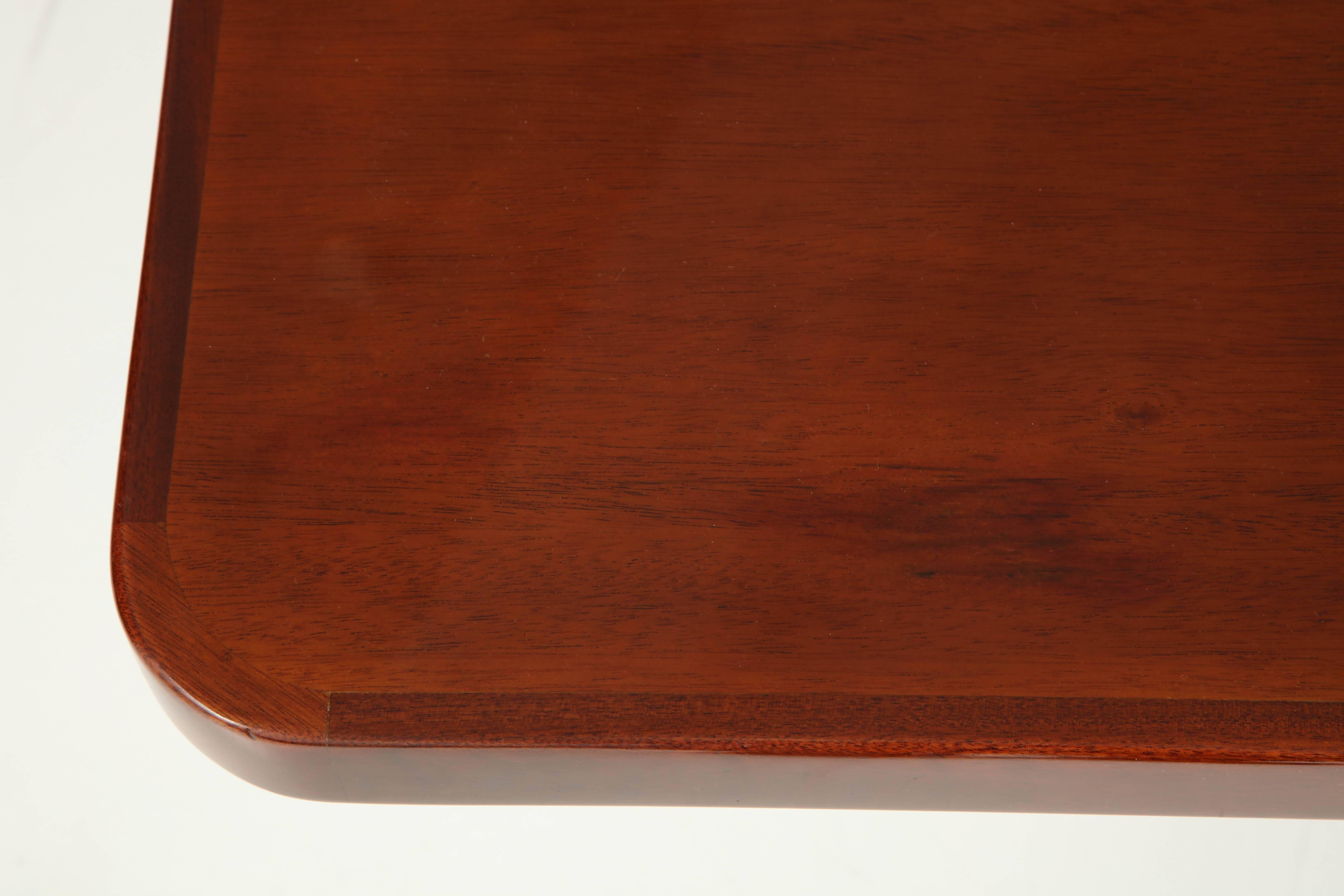 Impressive Frits Henningsen Mahogany and Brass-Mounted Table, circa 1940s In Excellent Condition In New York, NY