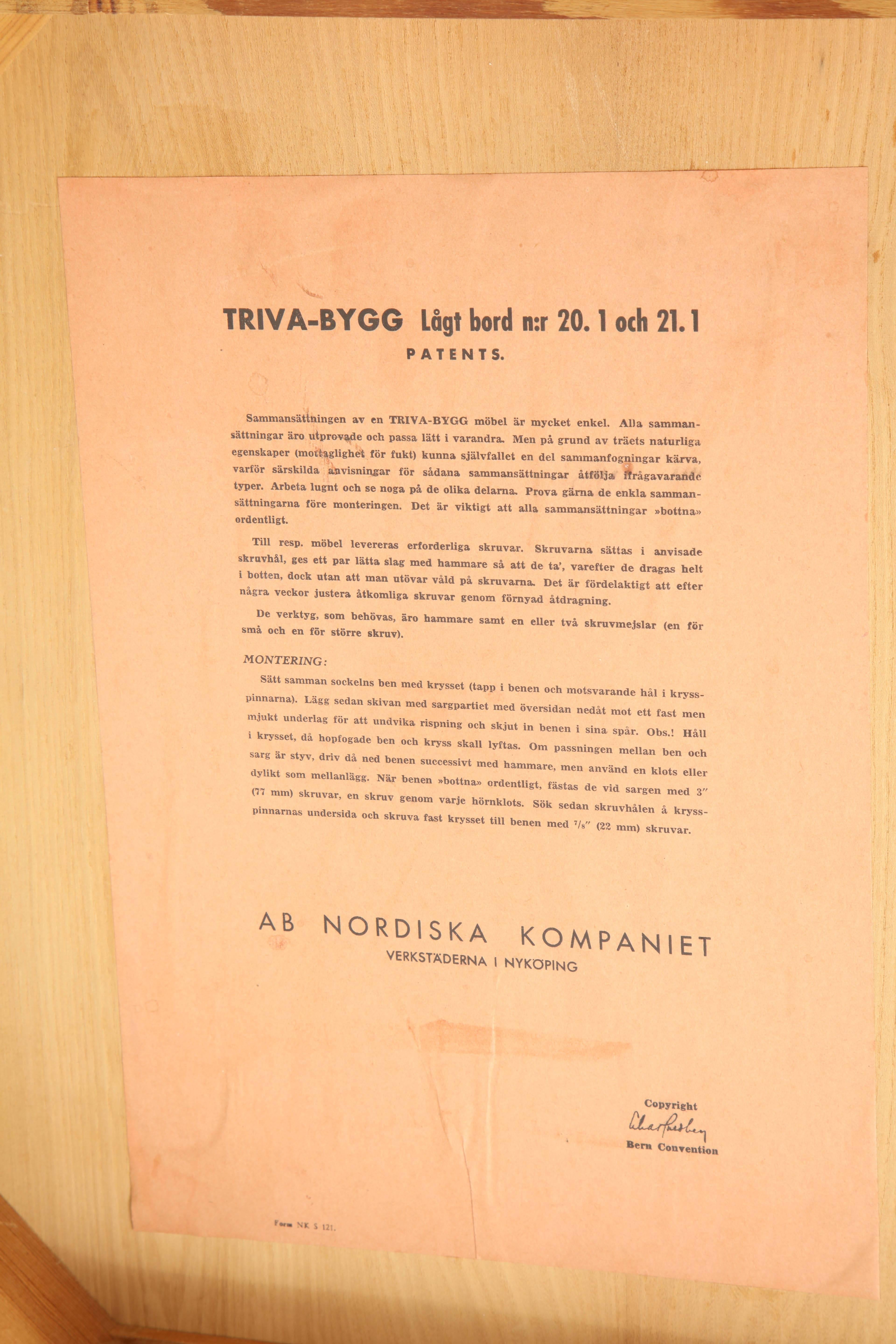 Console Nordiska Kompaniet en bois fruitier, vers 1944 en vente 3