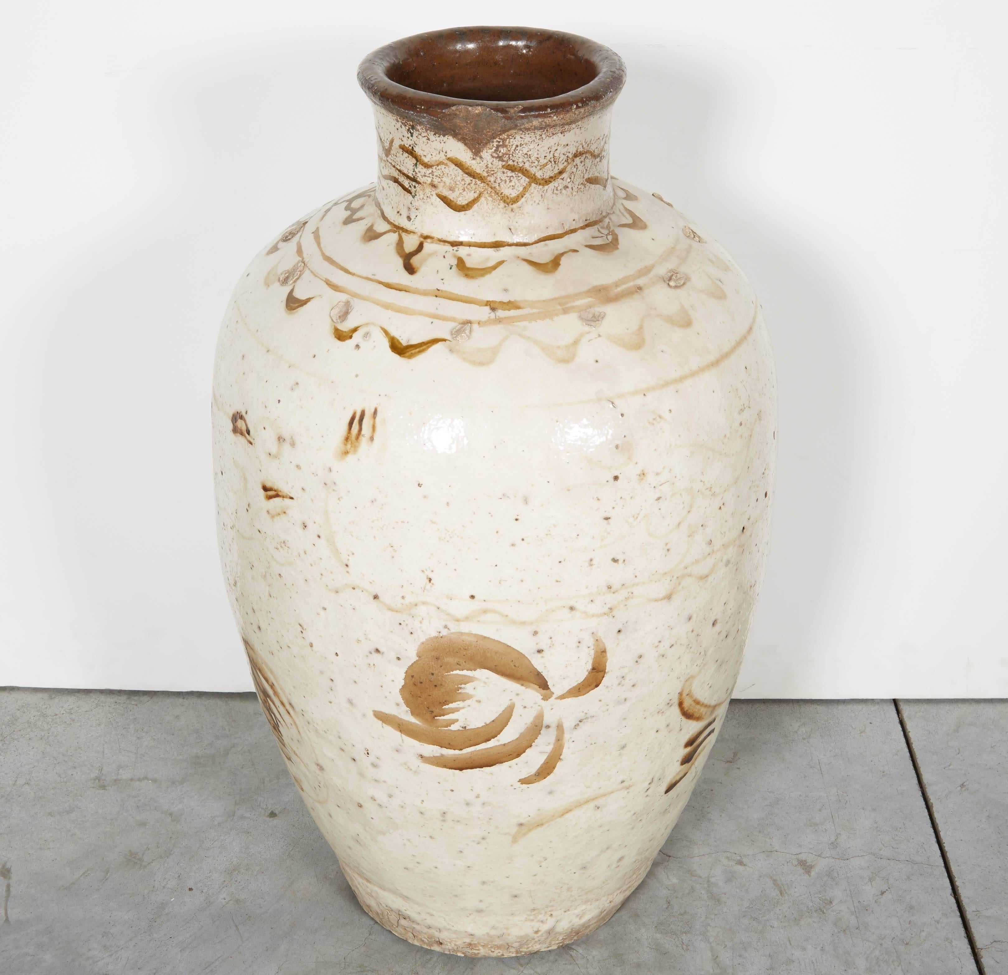 Early 19th Century Chinese Ceramic Wine Jar 2