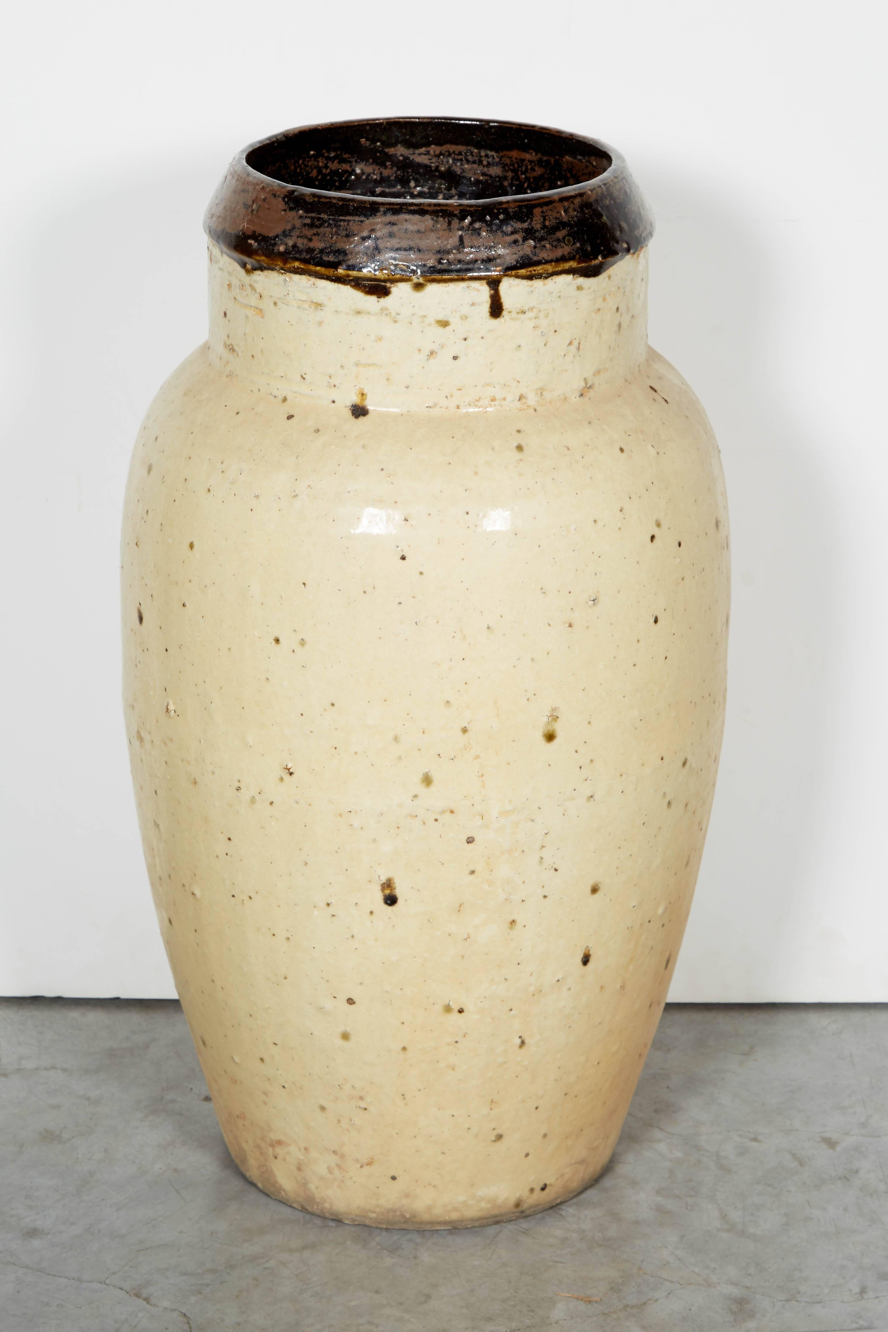Tall Antique Chinese Ceramic Wine Jar, circa 1850 In Good Condition For Sale In New York, NY