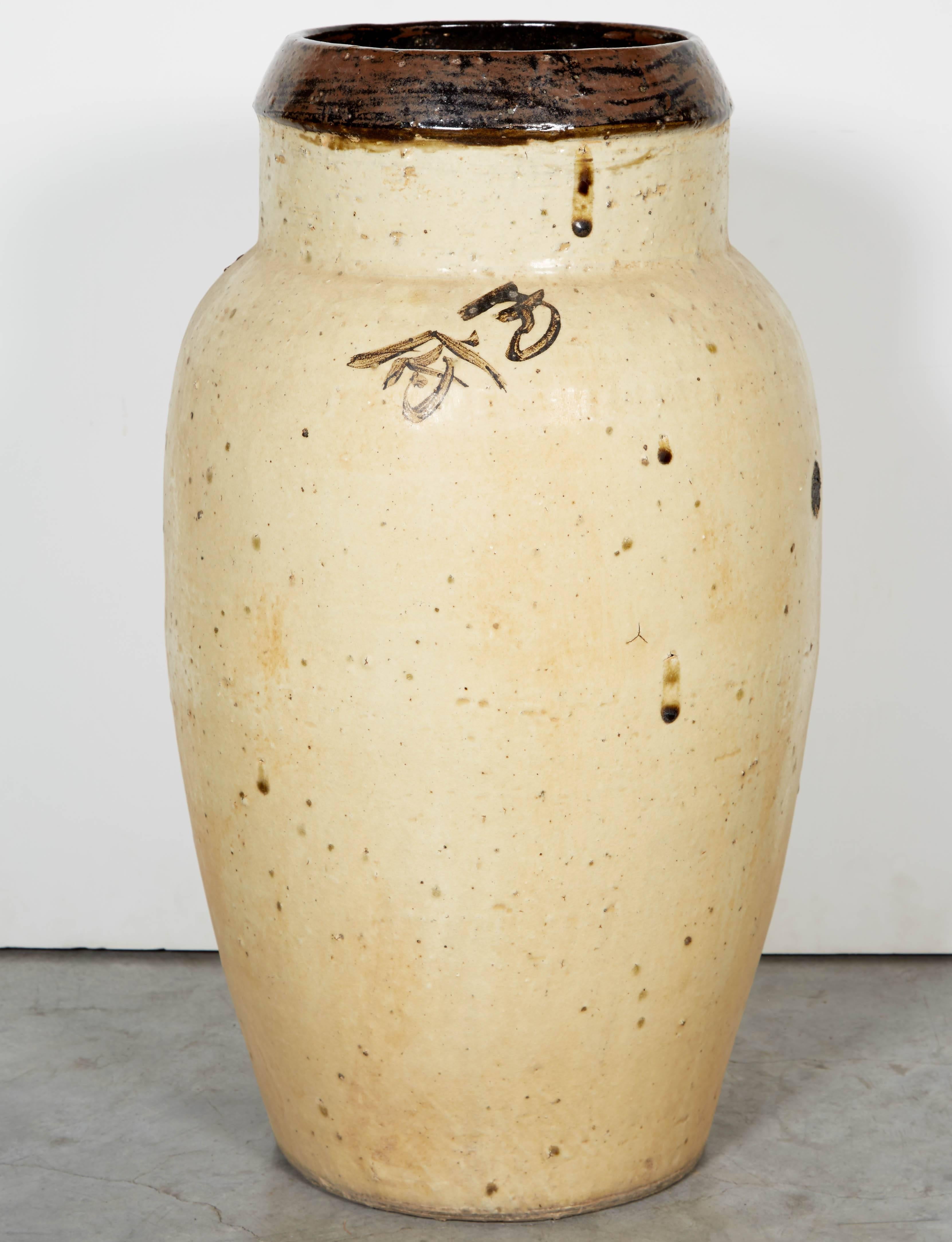 Tall Antique Chinese Ceramic Wine Jar, circa 1850 For Sale 3