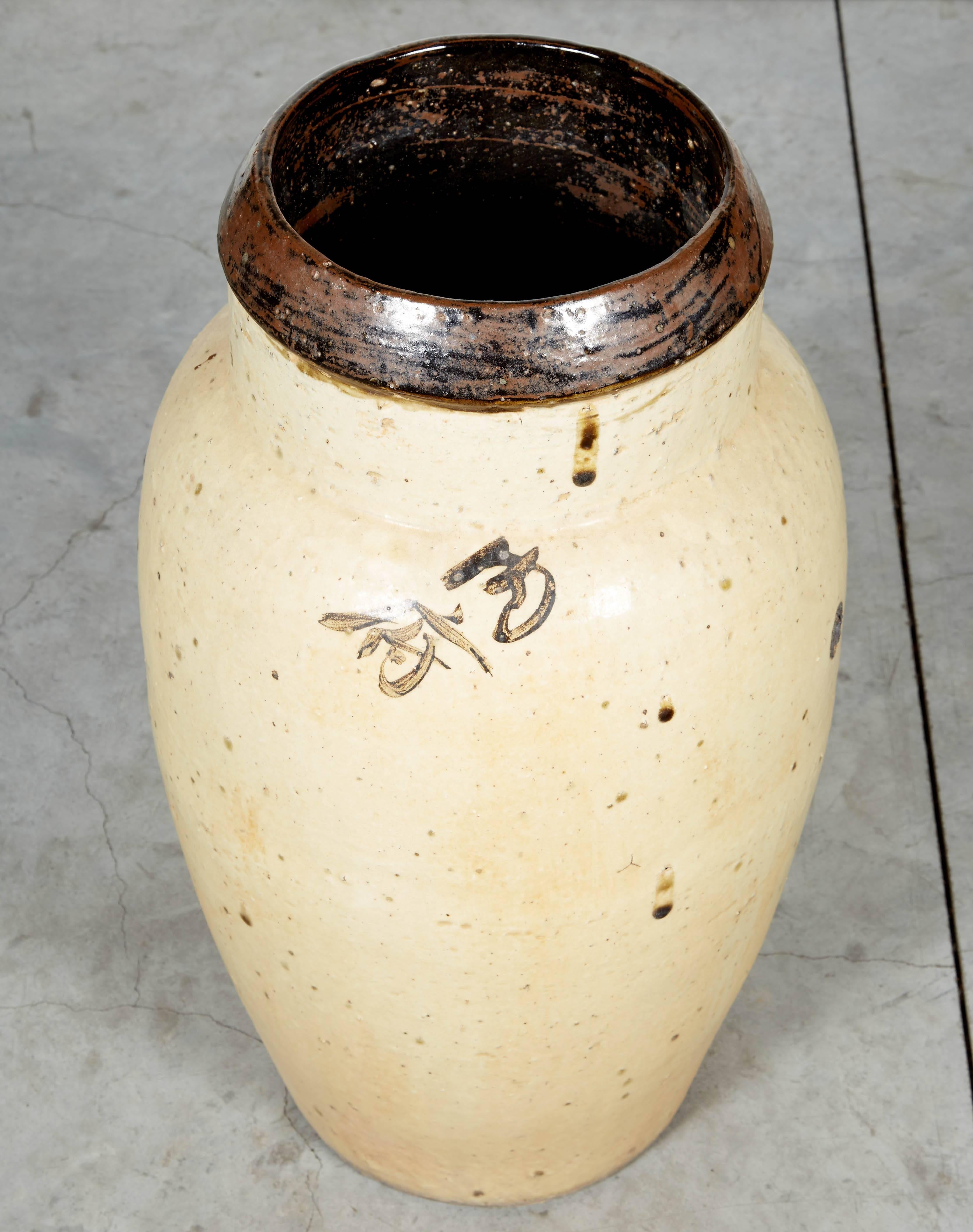 Tall Antique Chinese Ceramic Wine Jar, circa 1850 For Sale 4