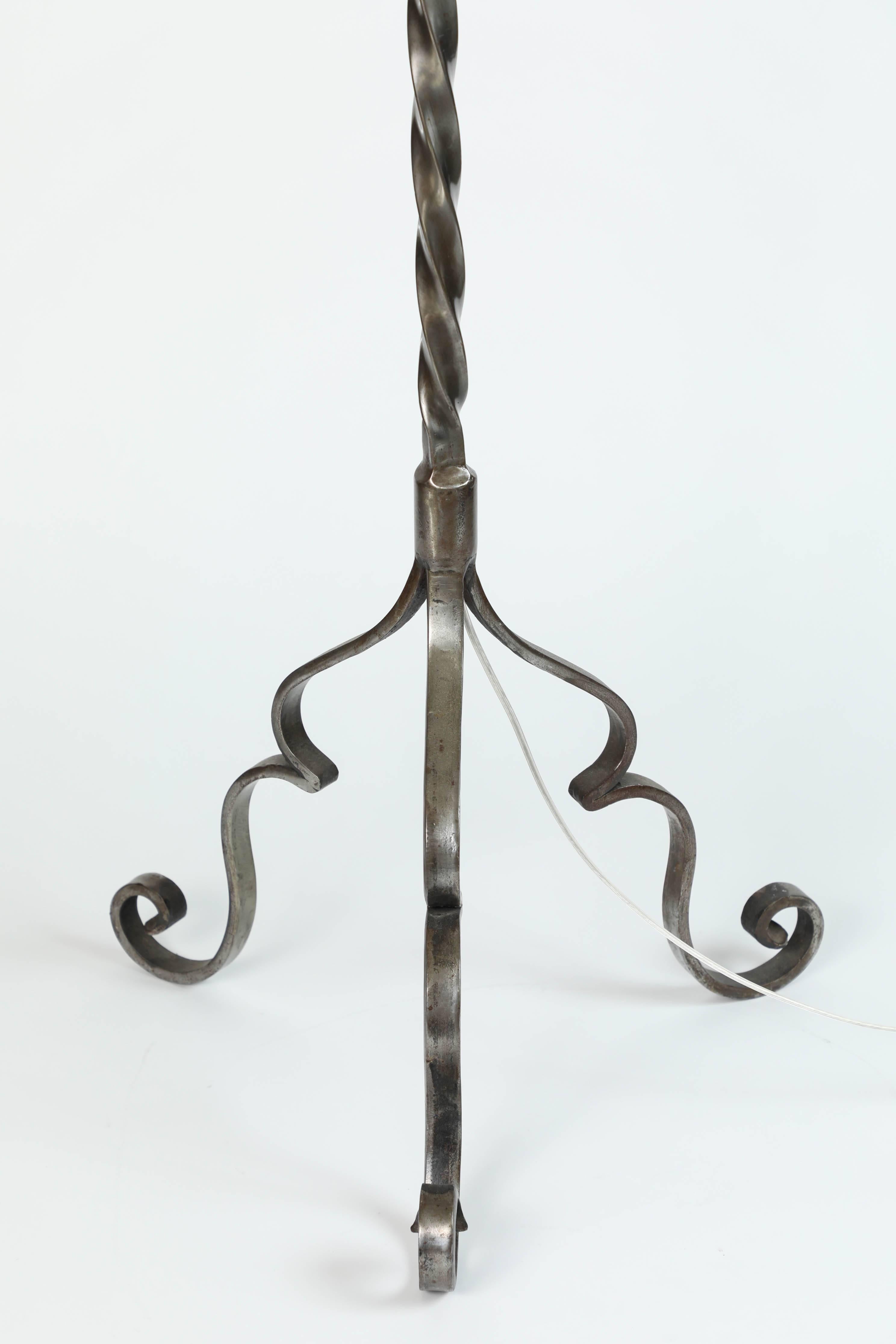 Vintage French Iron Floor Lamp with Aged Silver Finish In Excellent Condition In Pasadena, CA