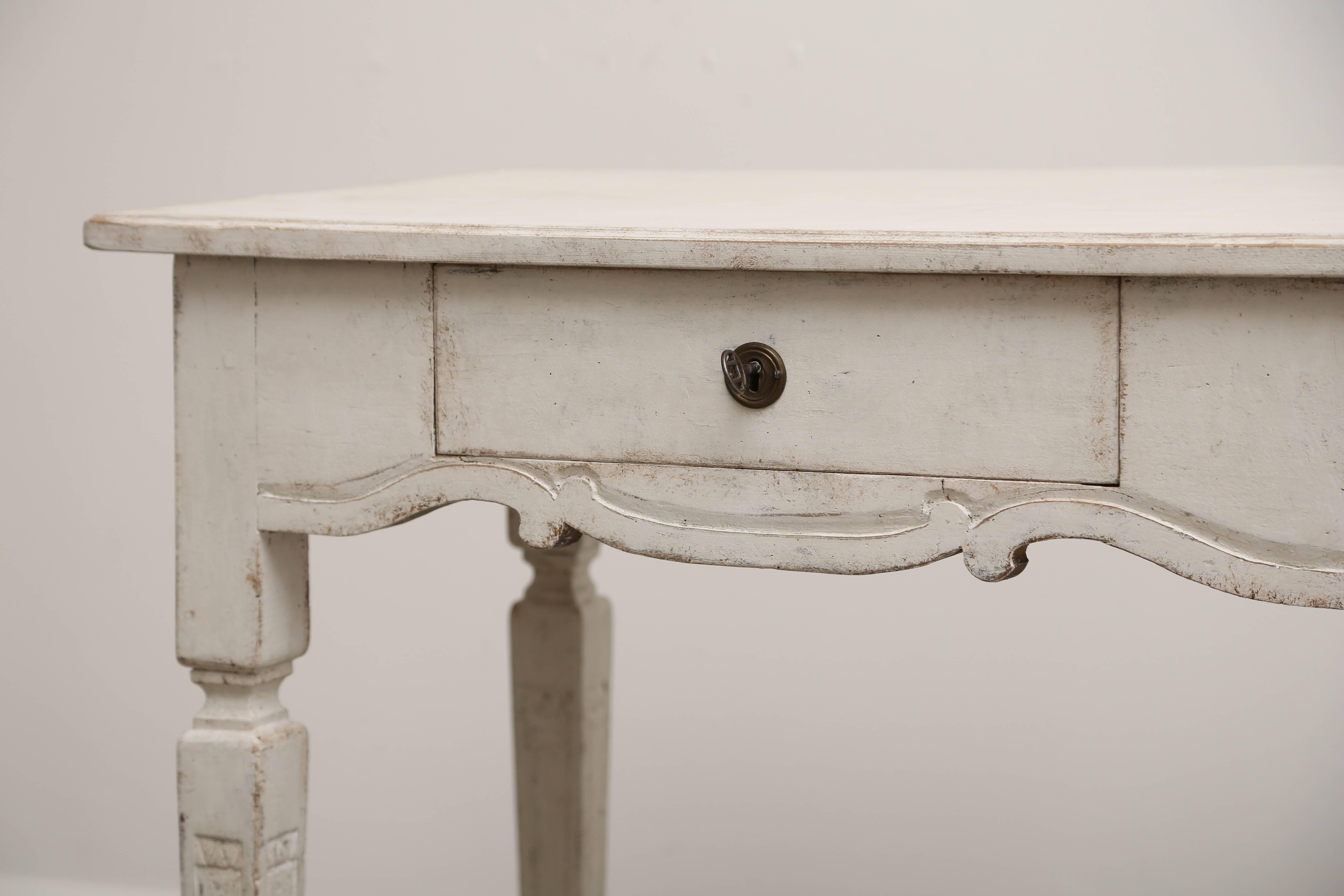 Wood Antique Gustavian Style Painted Side Table with Single Drawer, 19th Century For Sale