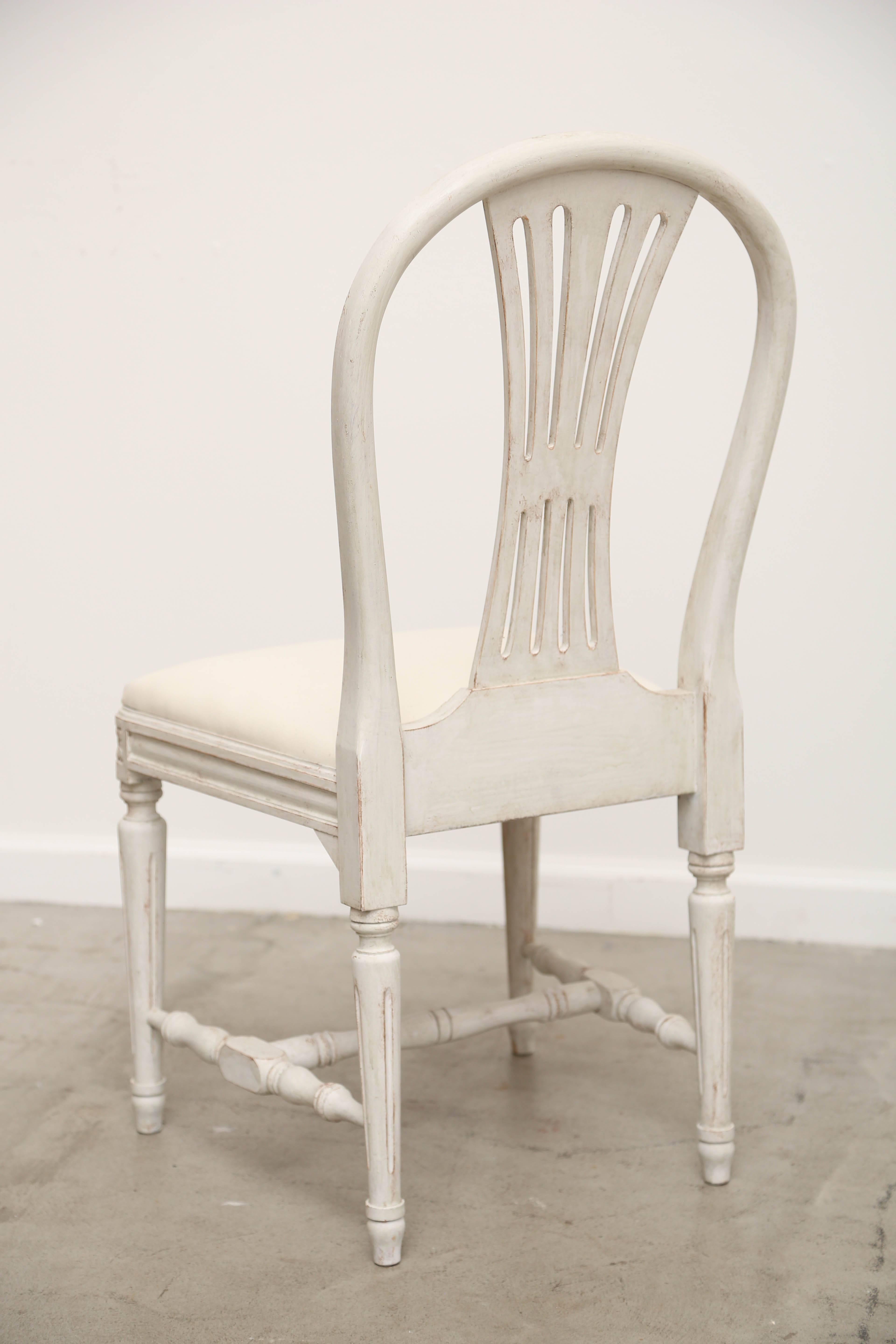 Swedish Set of 12 Painted Gustavian Style Dining Chairs Early 20th Century