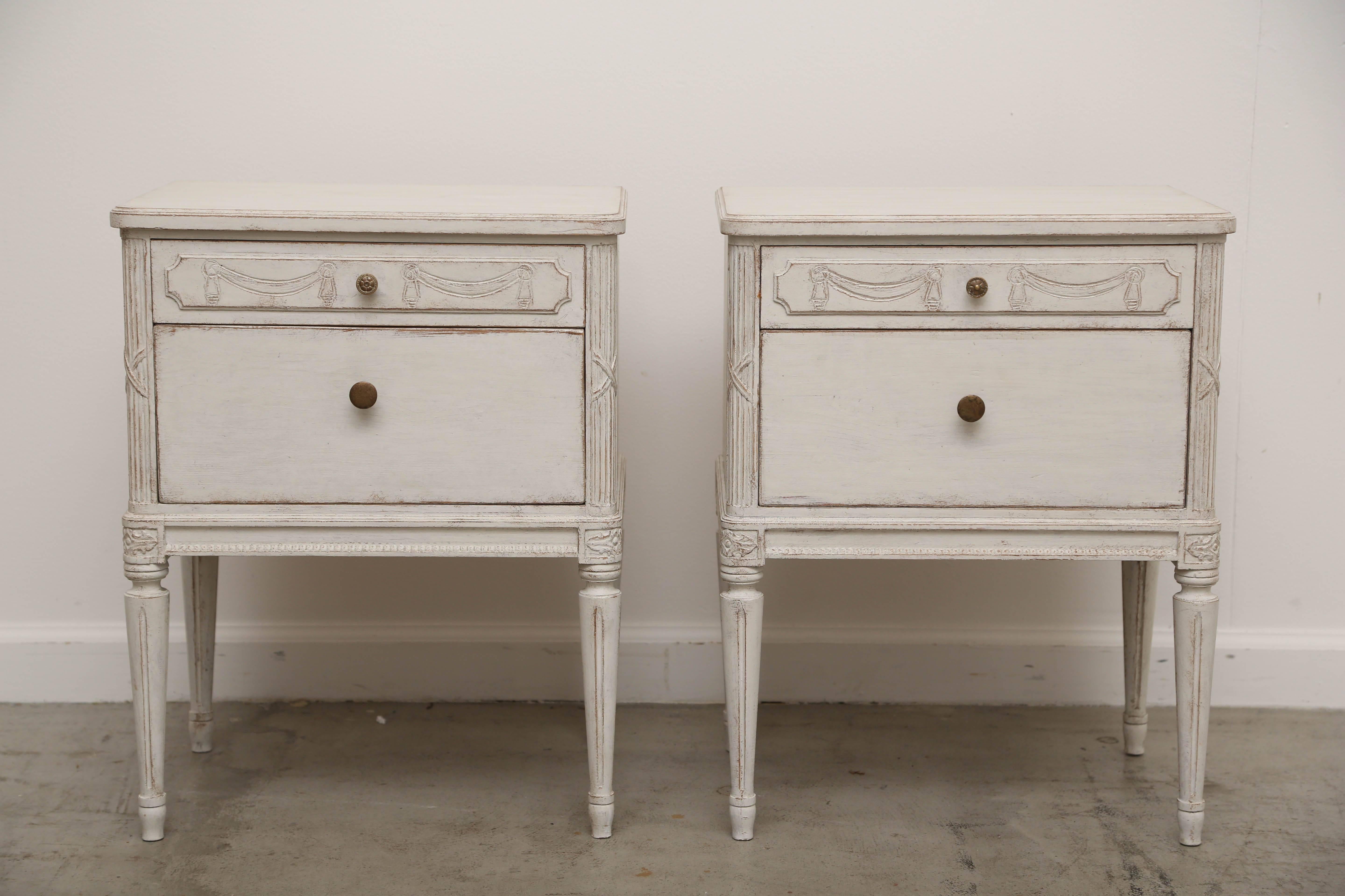 Gustavian Antique Swedish Painted Pair of Nightstands, Early 20th Century