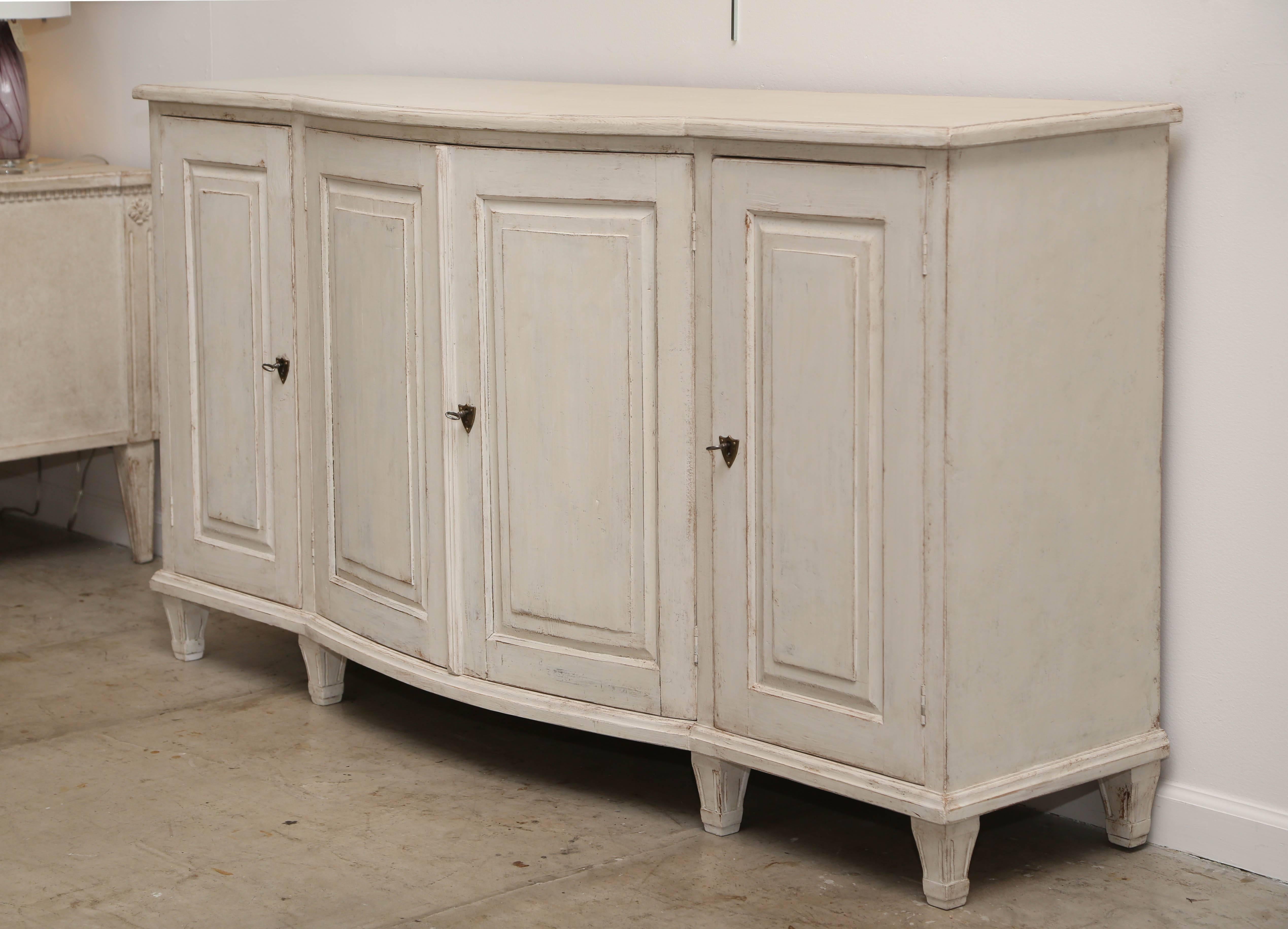 Large Antique Swedish Gustavian Style Painted Bowed Sideboard, 19th Century 1