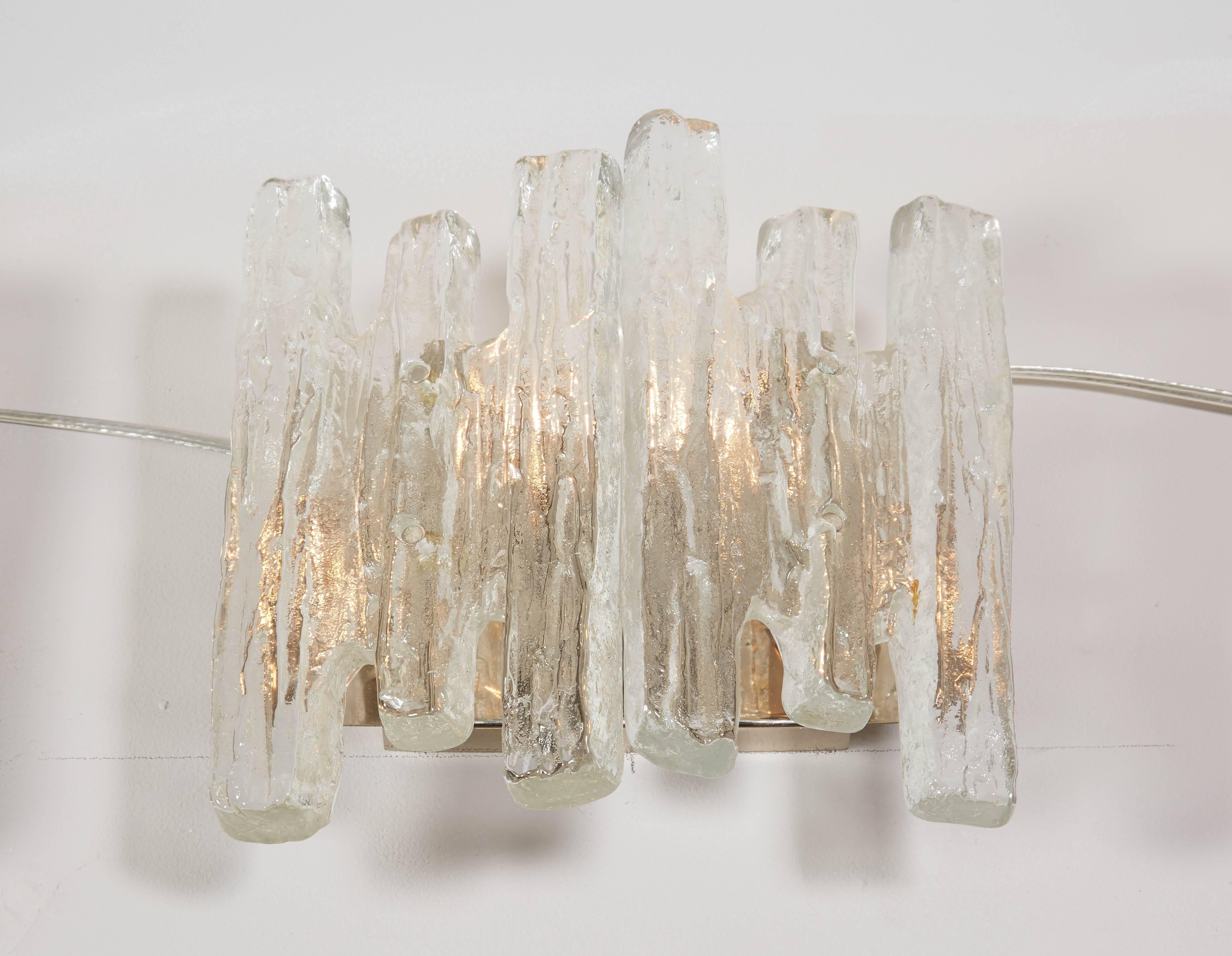Paar Kalmarer Eisglas-Windlichter (Mitte des 20. Jahrhunderts) im Angebot