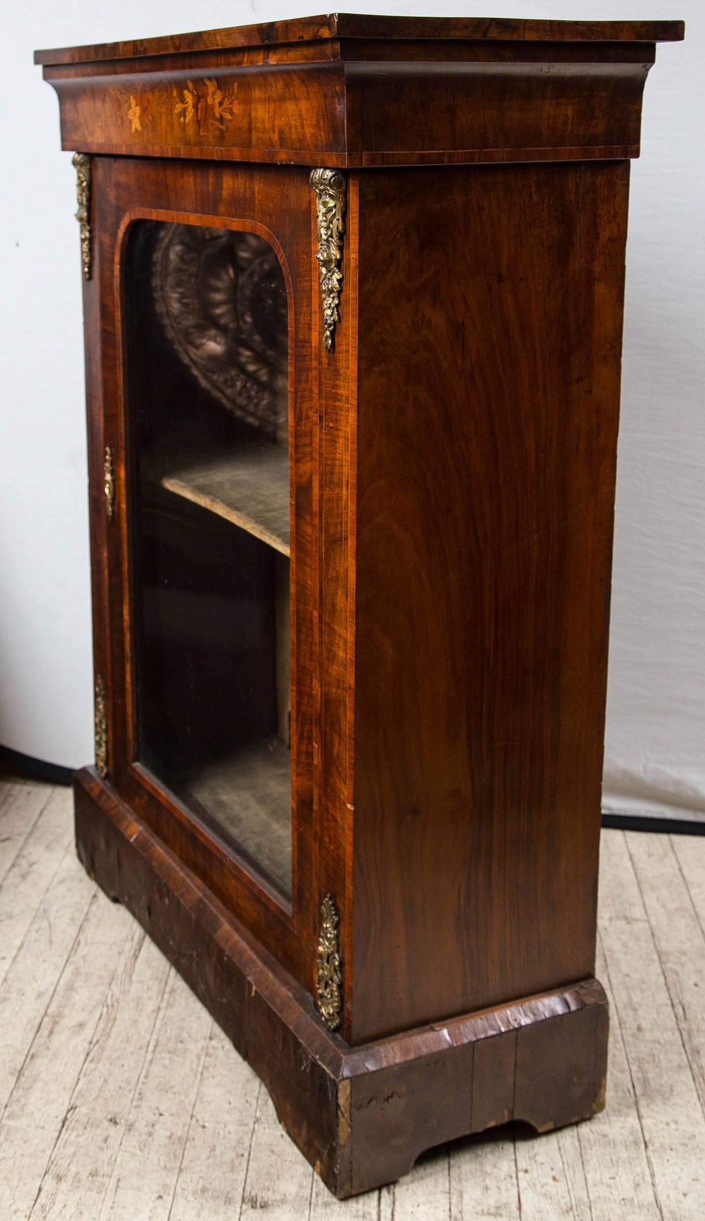 Victorian Period Single Glass Door Cabinet For Sale 1
