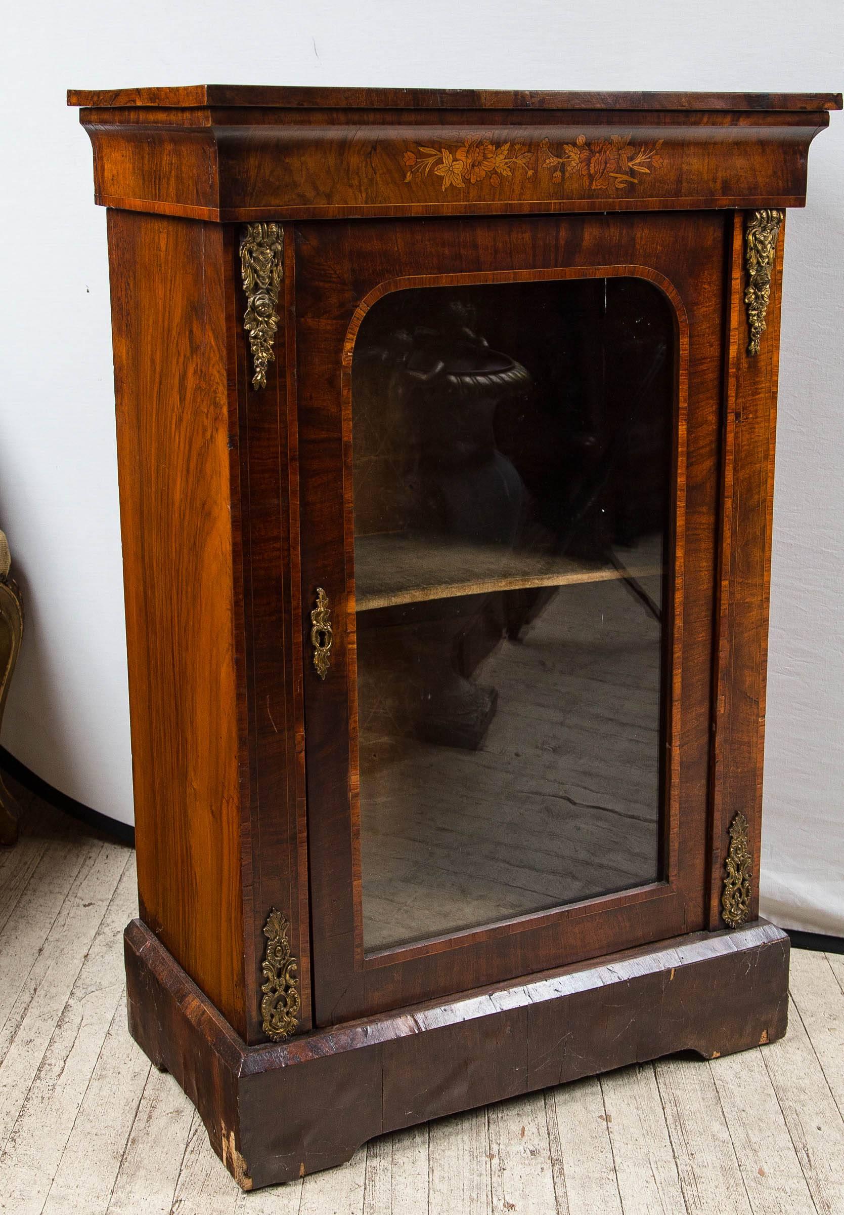Victorian Period Single Glass Door Cabinet For Sale 3