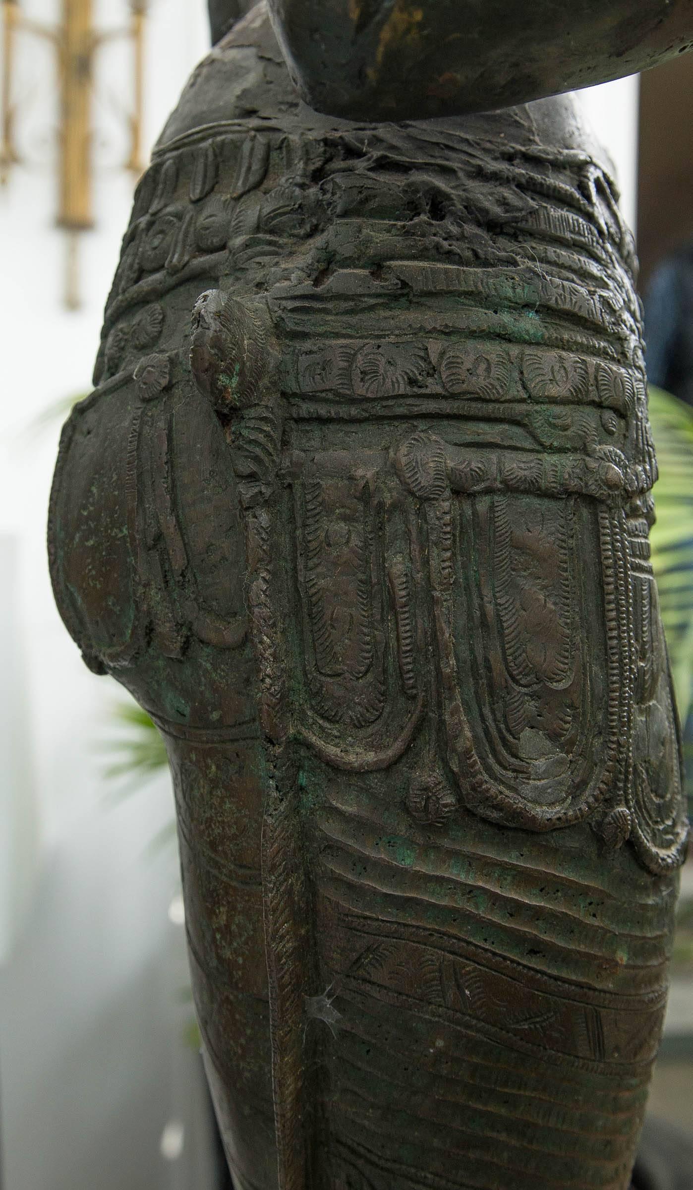 Large 20th Century Decorative  Bronze Standing  Figure of Sri-Lakshmi 2