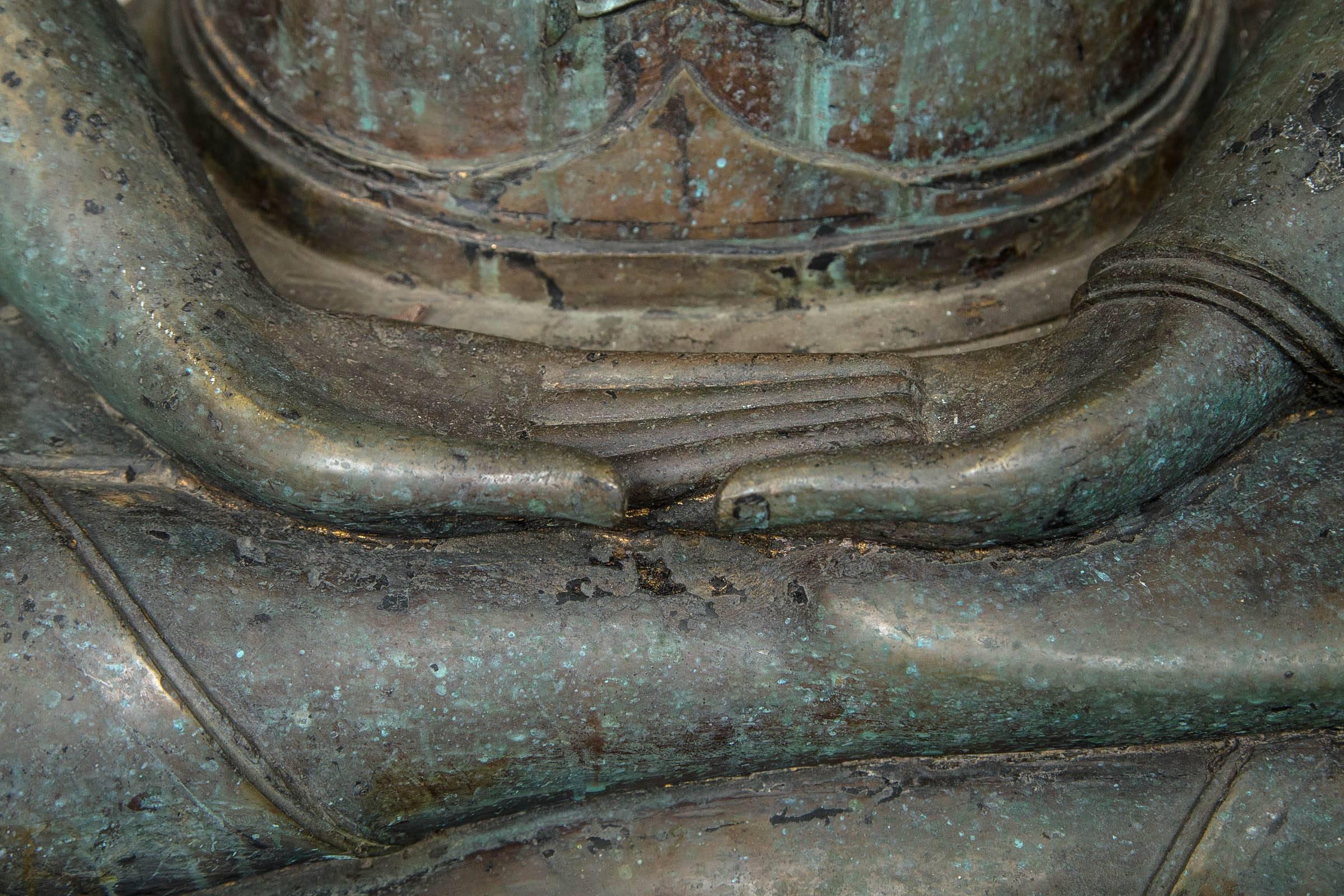 20th Century Thai Bronze Seated Buddha For Sale
