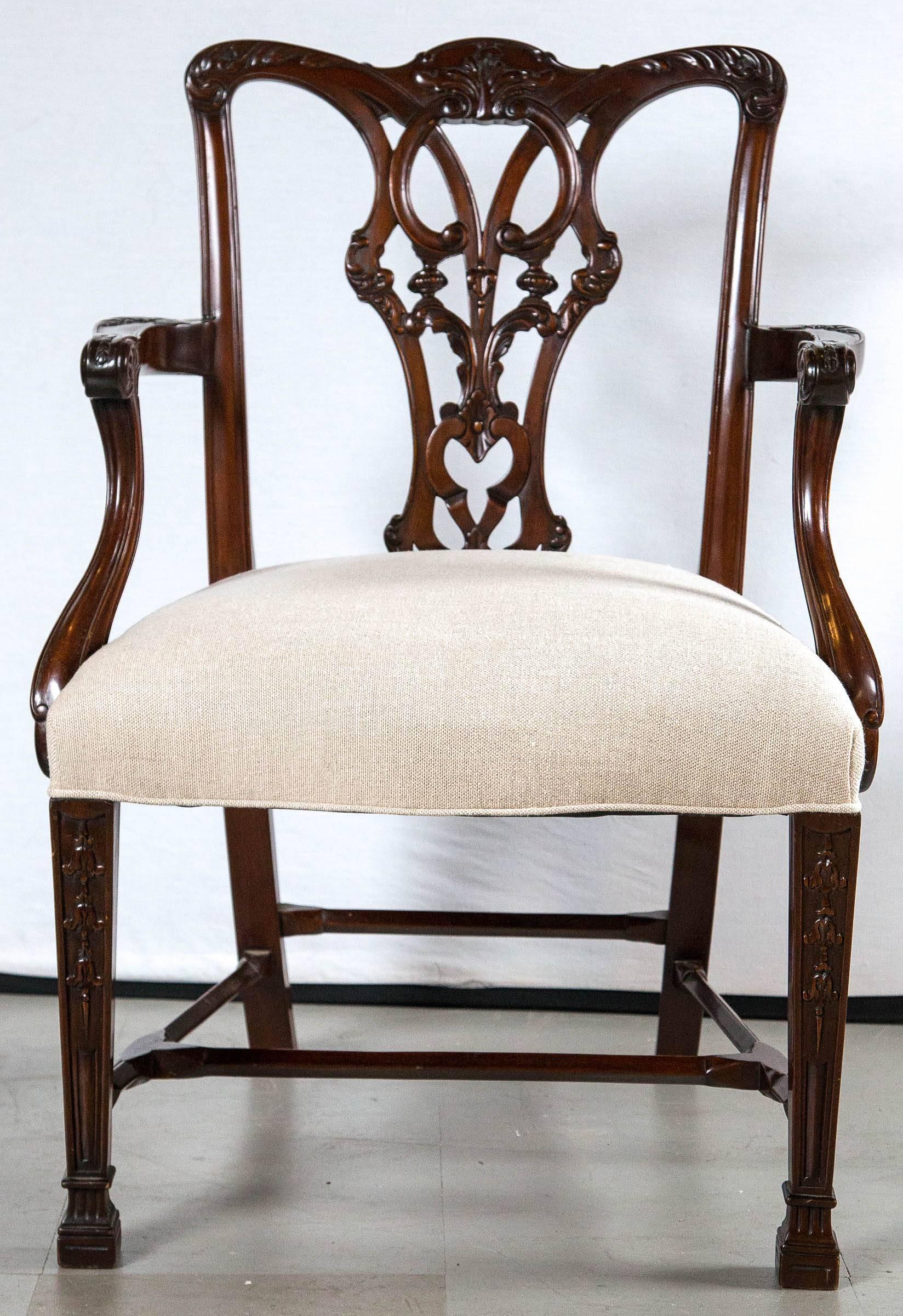 Pair of Chippendale Style Mahogany Armchairs In Excellent Condition For Sale In Stamford, CT