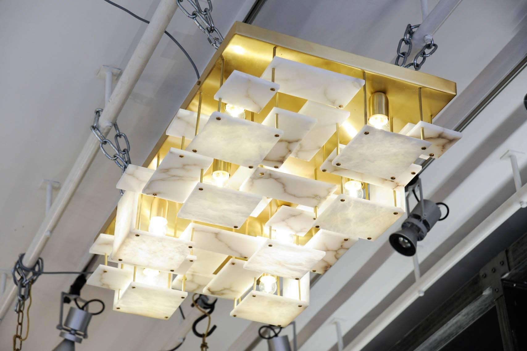 Aluminium Plafonnier Glustin Luminaires Creation en laiton et carreaux d'albâtre en vente