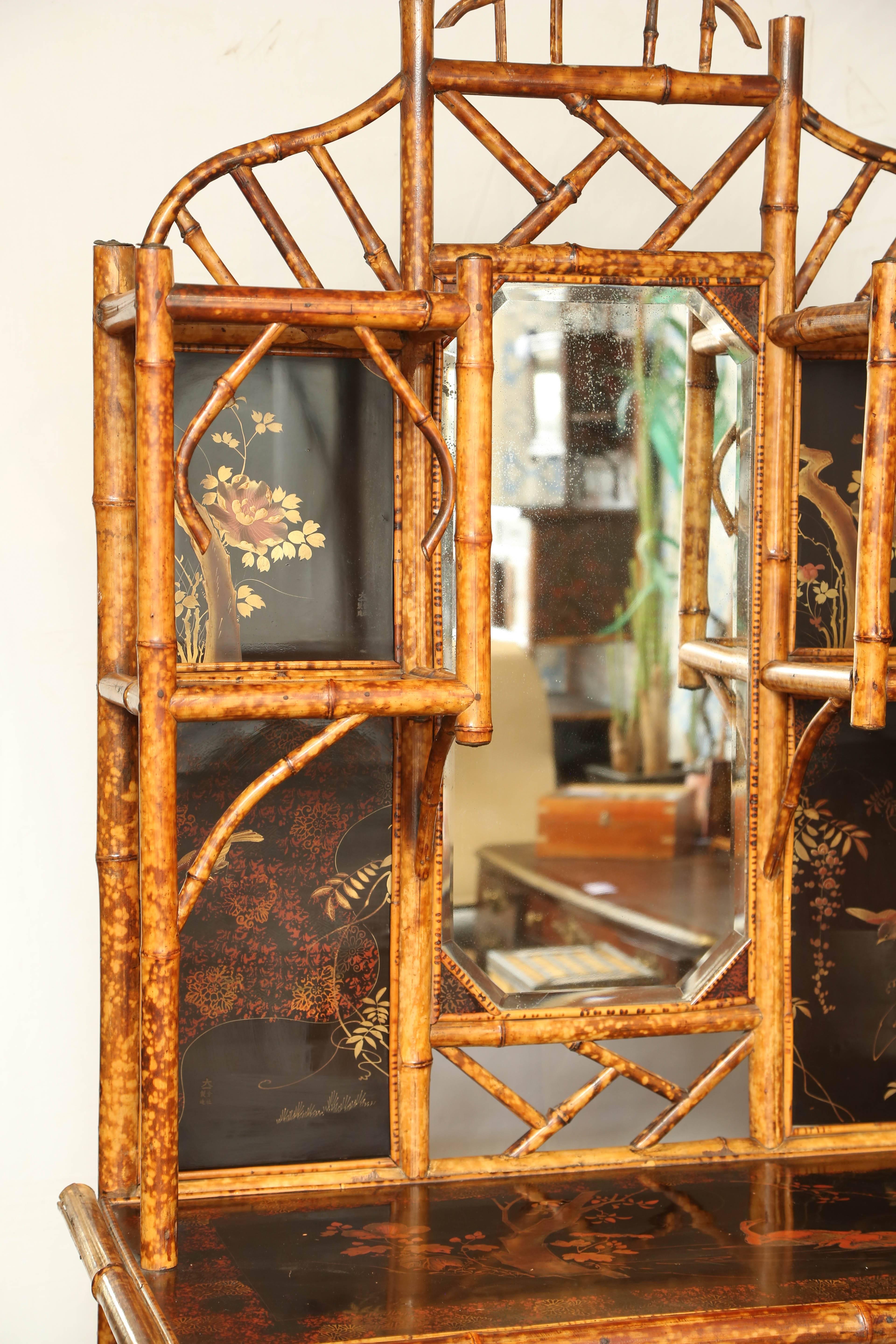 Beautiful 19th Century English Bamboo Lacquer Curio Cabinet In Good Condition In West Palm Beach, FL