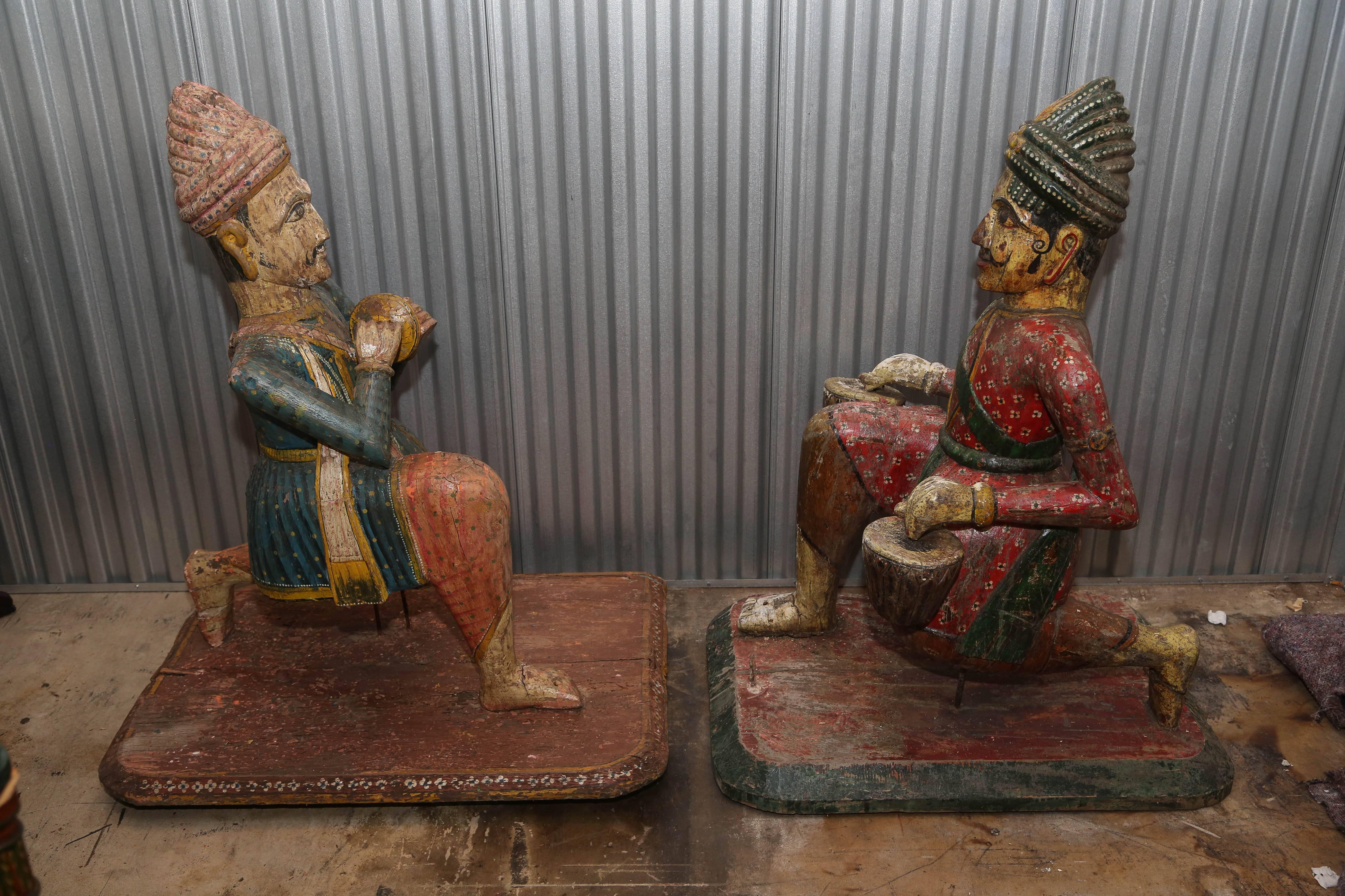 Pair of Rare Life-Size Anglo-Indian Figures In Good Condition In West Palm Beach, FL