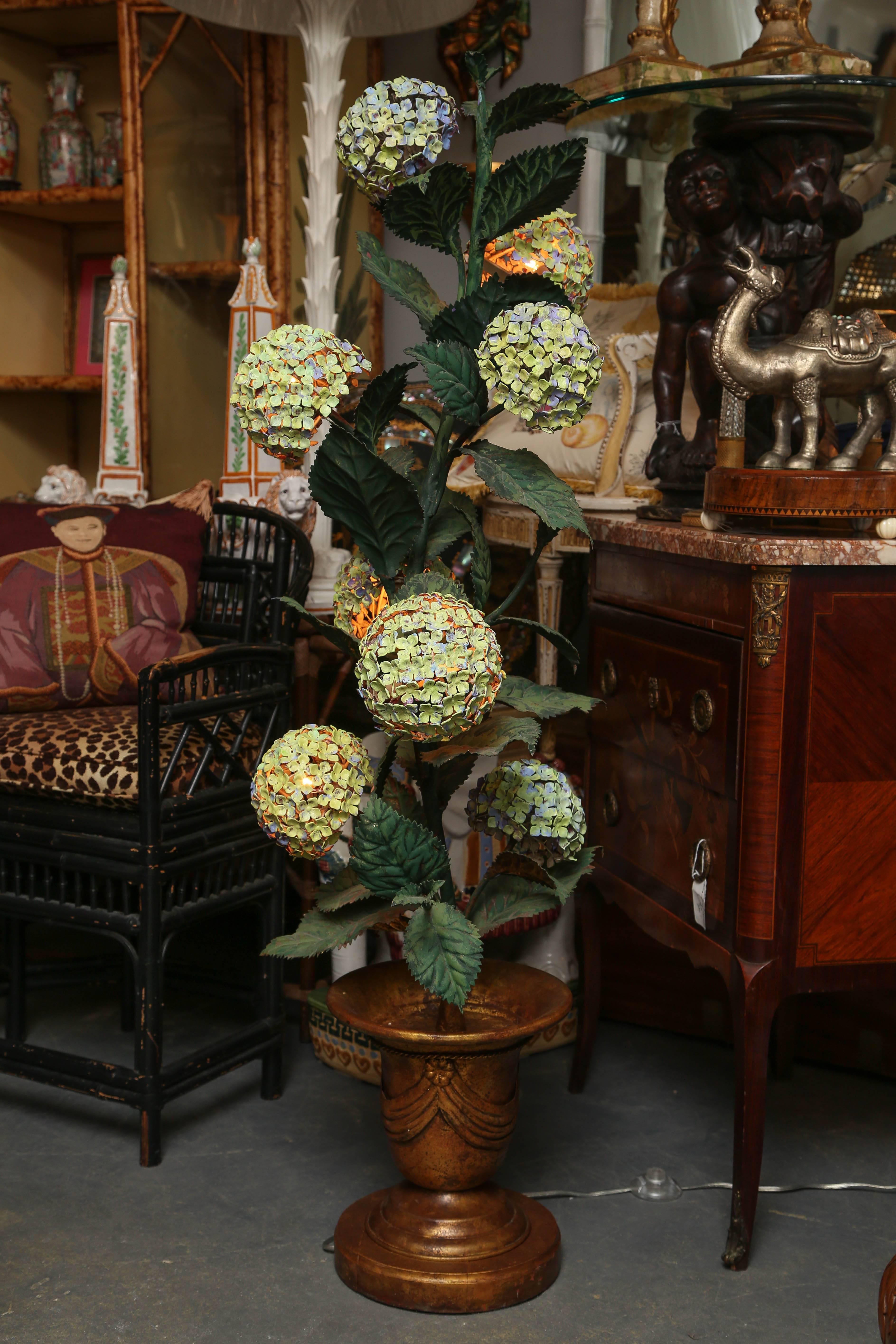 Superbly Whimsical Midcentury Hydrangea Floor Lamp In Good Condition In West Palm Beach, FL