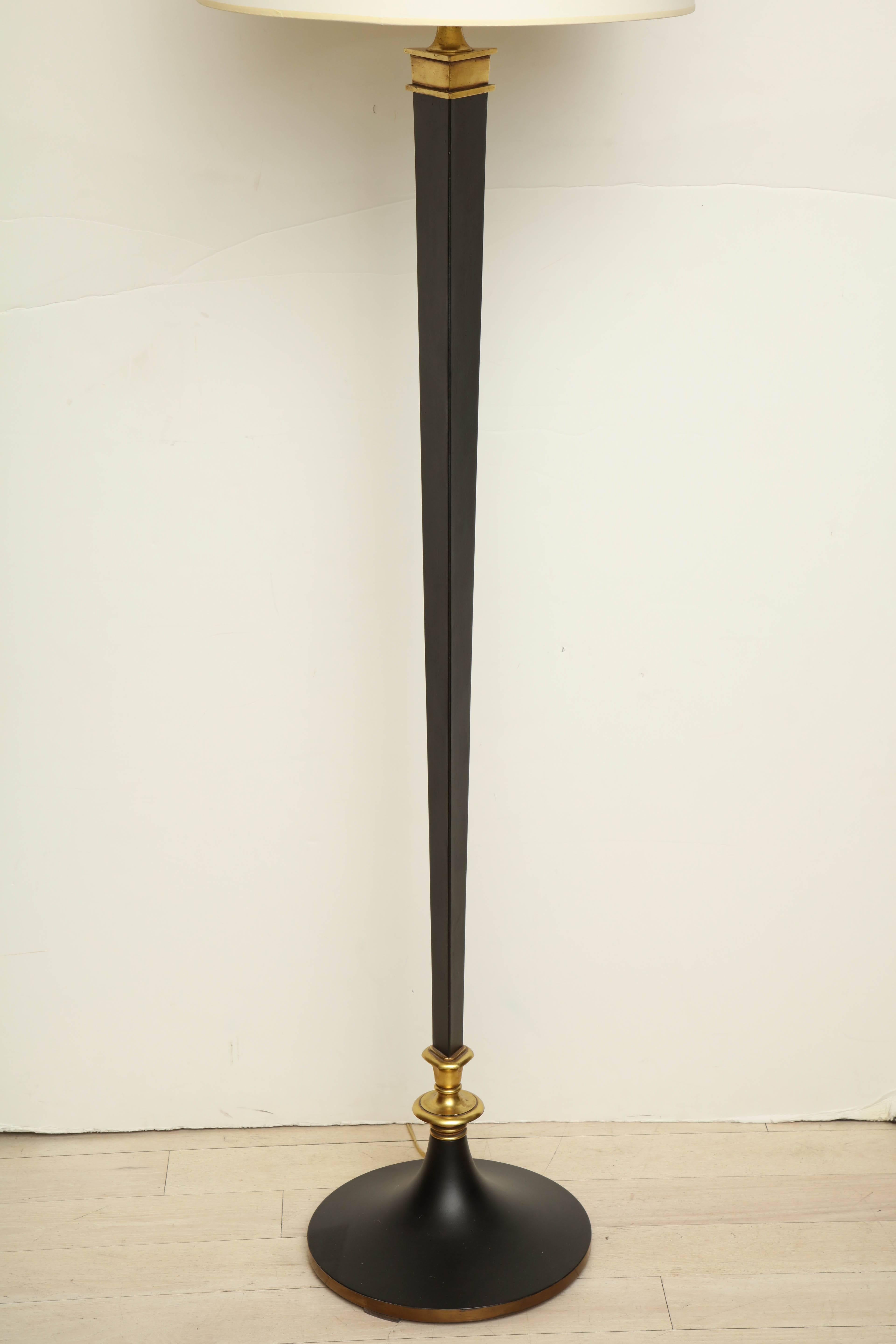 French Midcentury Blackened Metal and Bronze Floor Lamp, circa 1960s In Excellent Condition In New York, NY