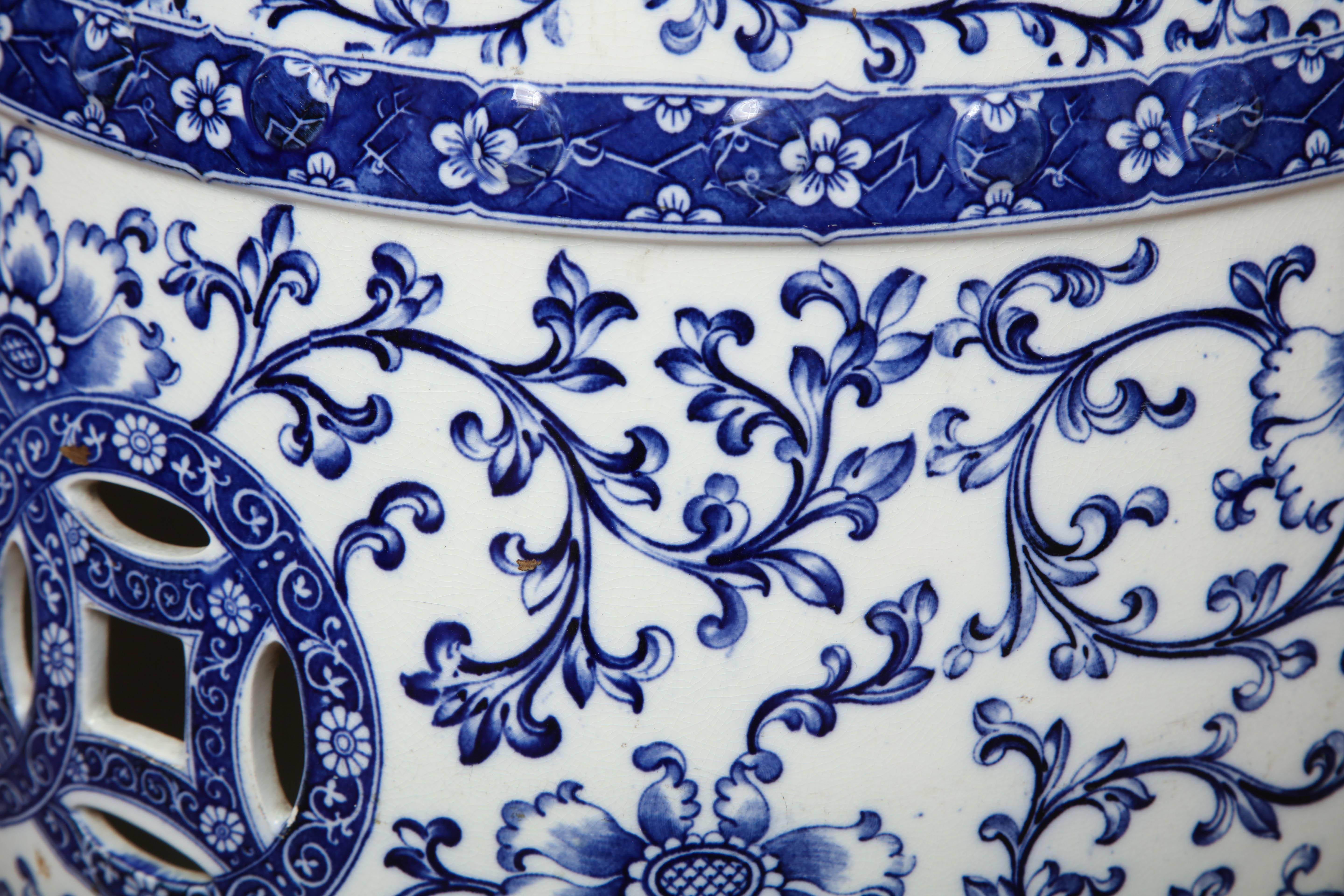 blue and white english pottery