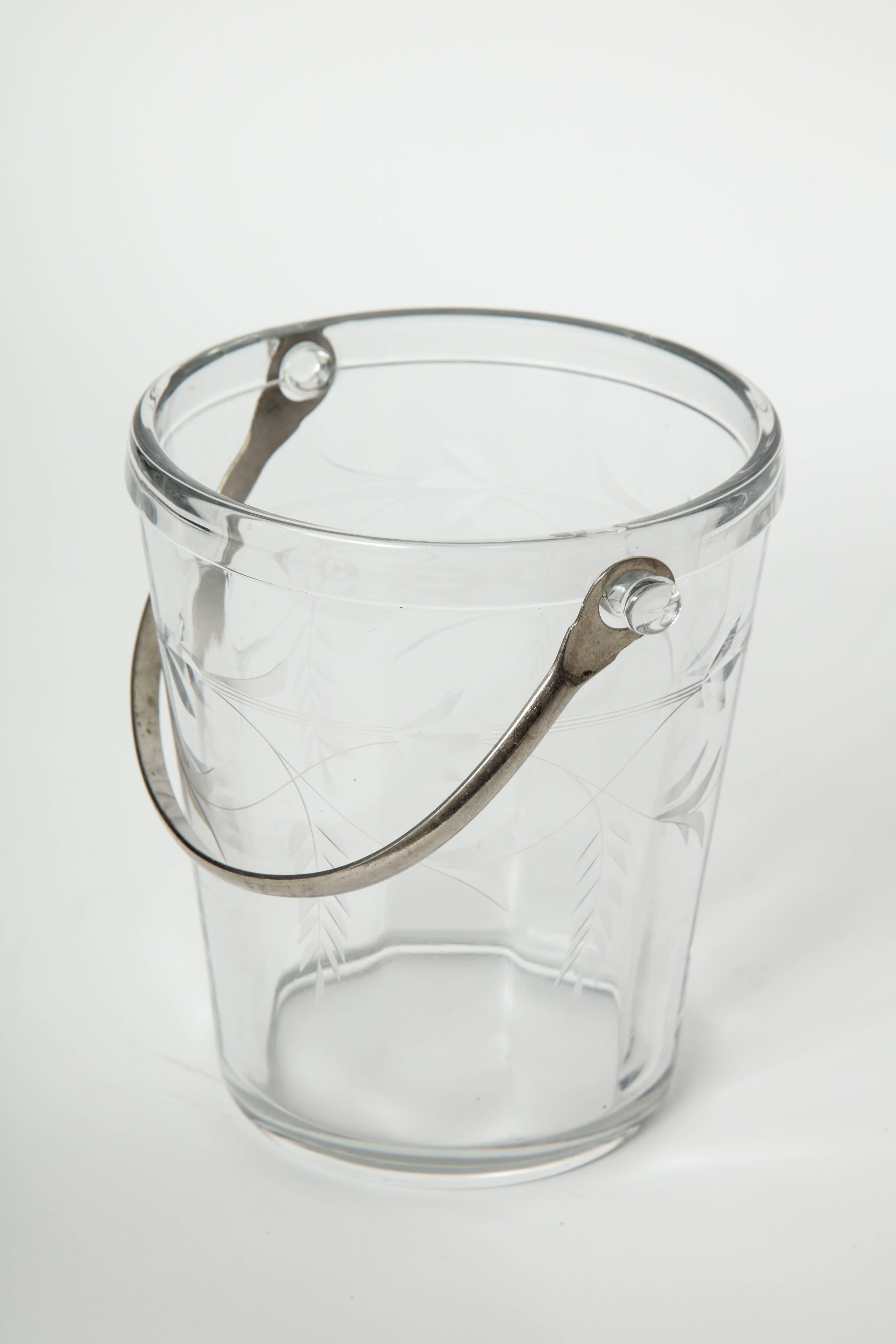 Eiskübel aus geätztem Kristall im Art déco-Stil (Französisch) im Angebot