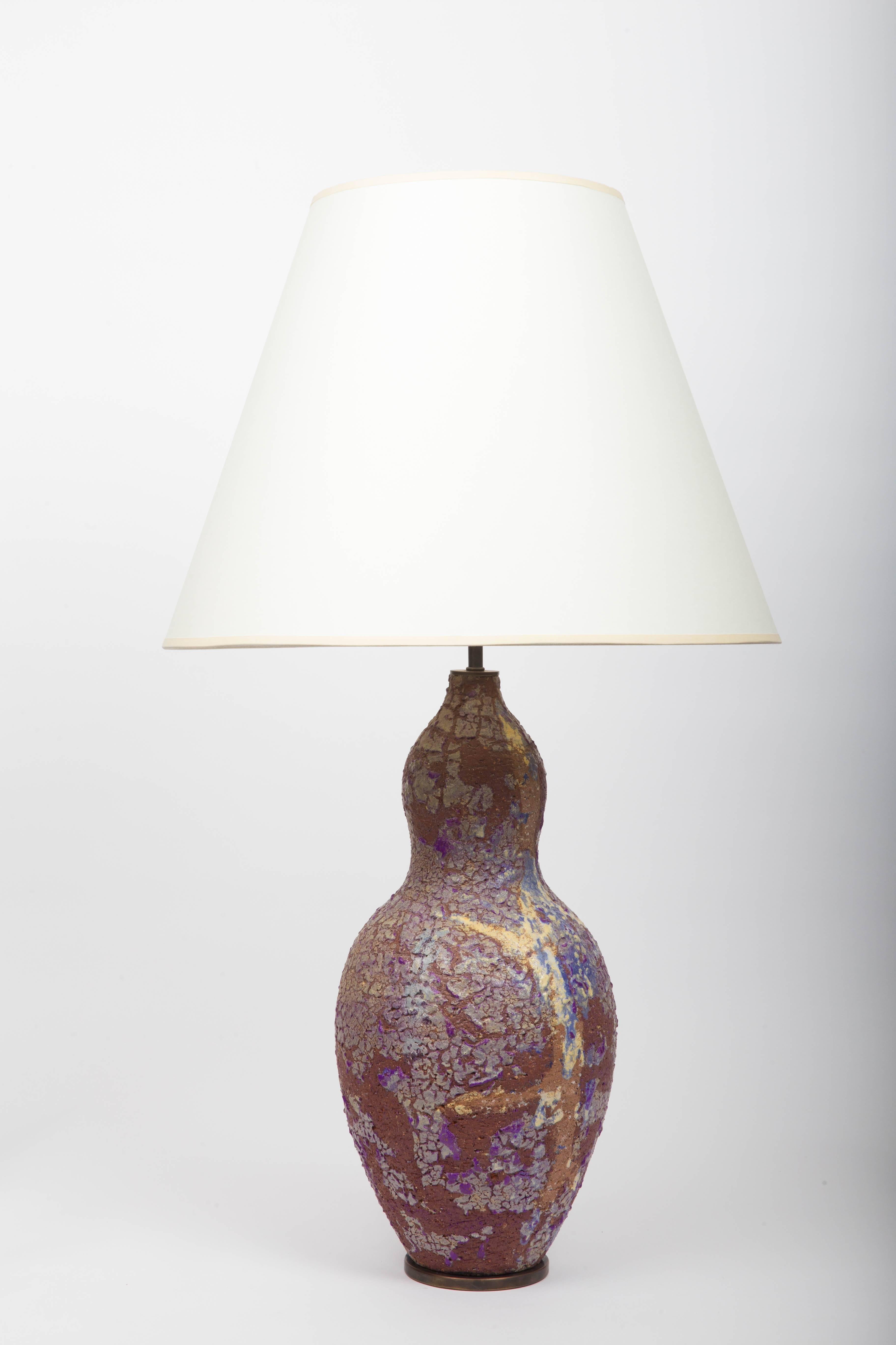 Stoneware table lamp with crackle glazed and a bronze base,
by Marcello Fantoni, Italy, 1950s.

 