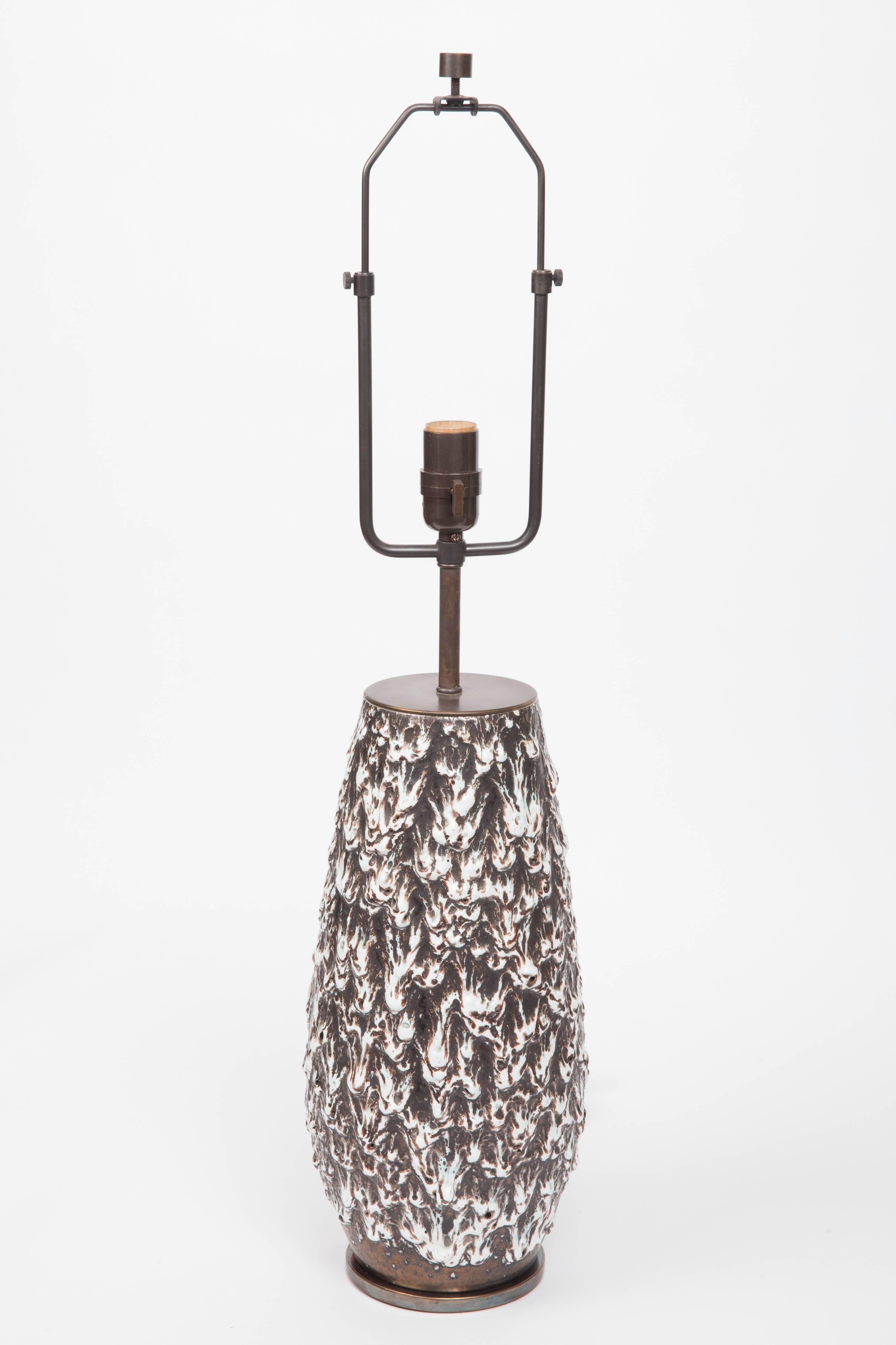 Brown and white fat lava vase converted into lamp, 
West Germany, 20th century

Shade not included
Newly rewired with black twisted silk cord and bronze finish on fittings.
