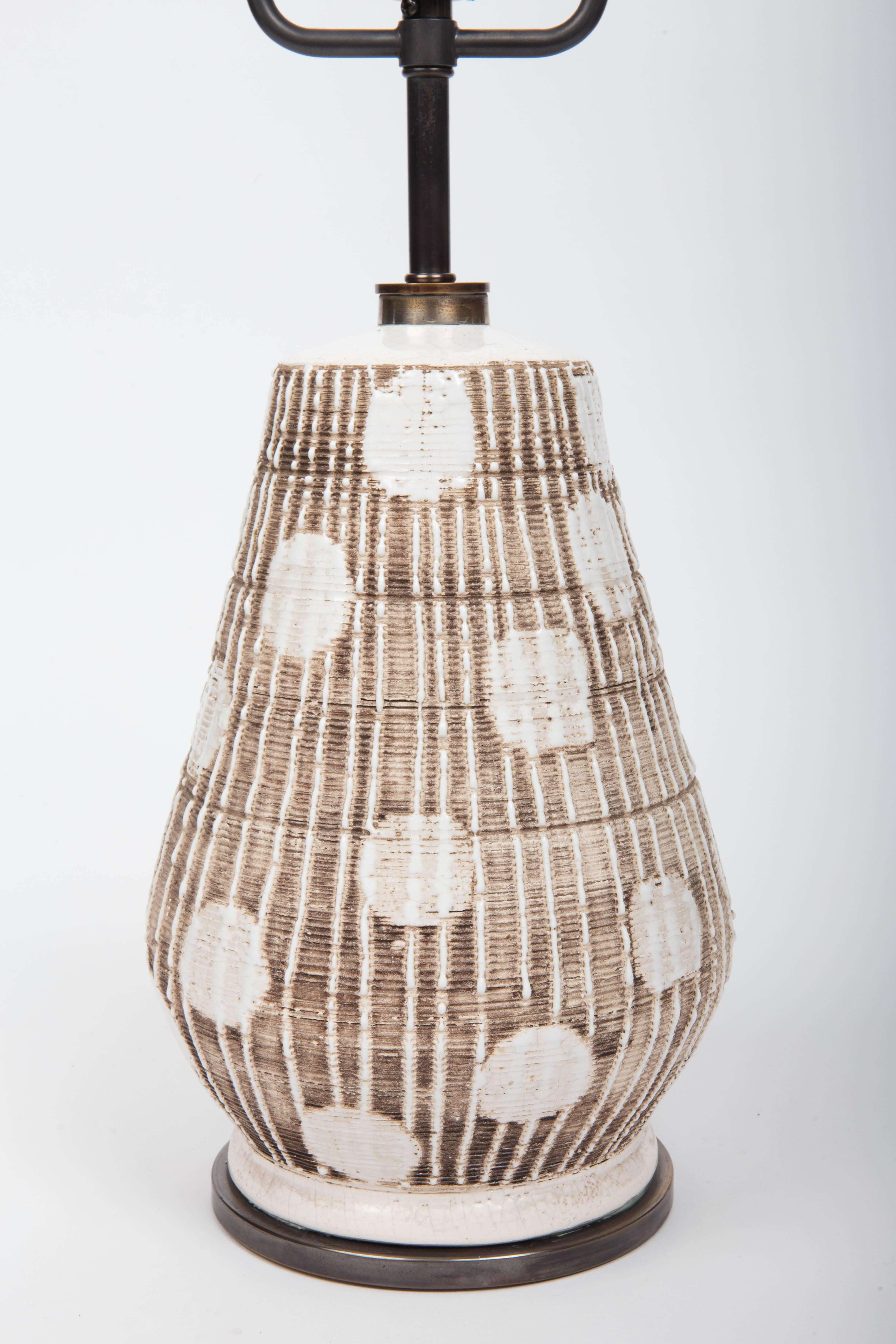 Ceramic Table Lamp in Brown and White with Graphic Dots In Excellent Condition In New York City, NY