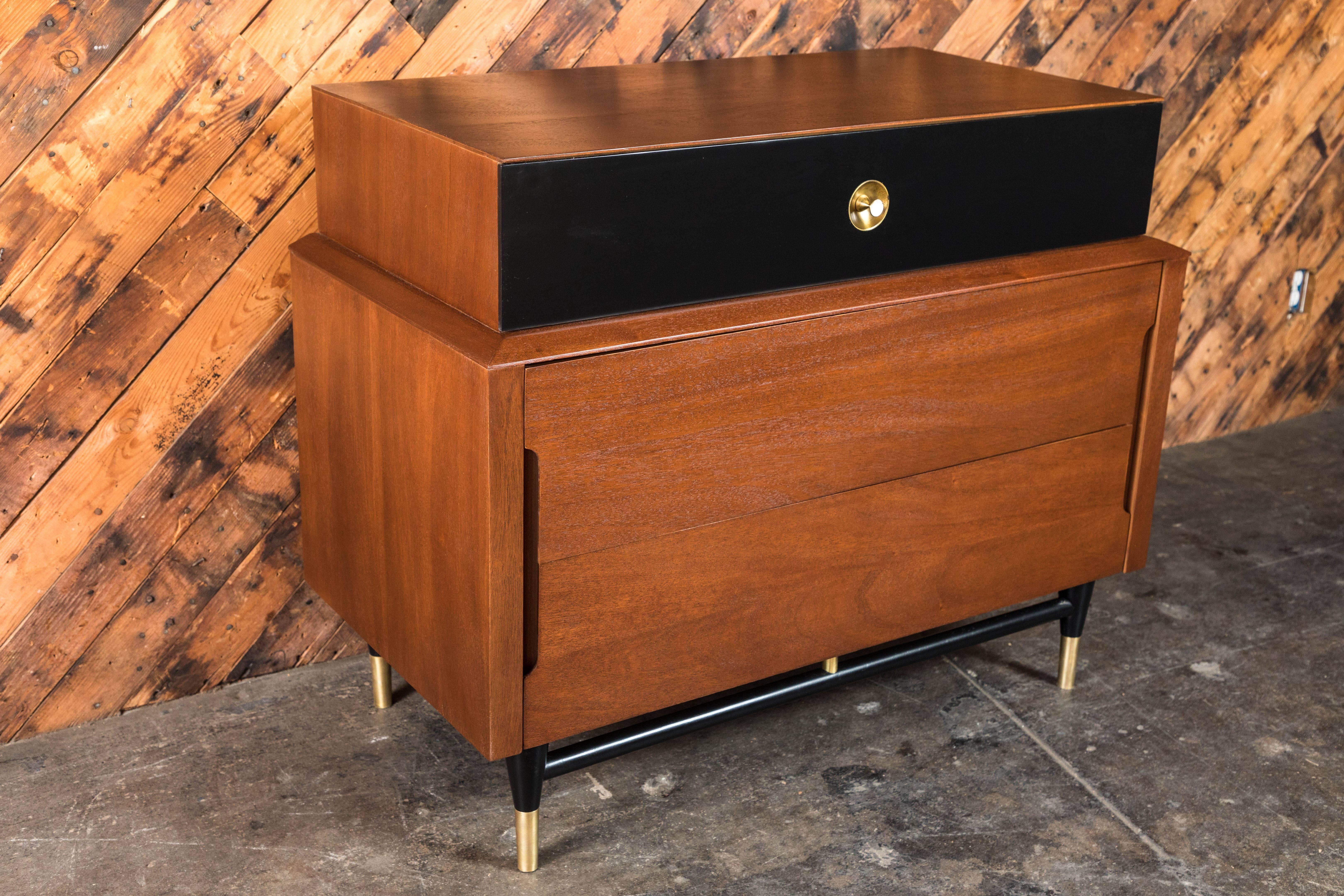 Midcentury Refinished and Lacquered Small Dressers with Brass Details, Pair For Sale 2