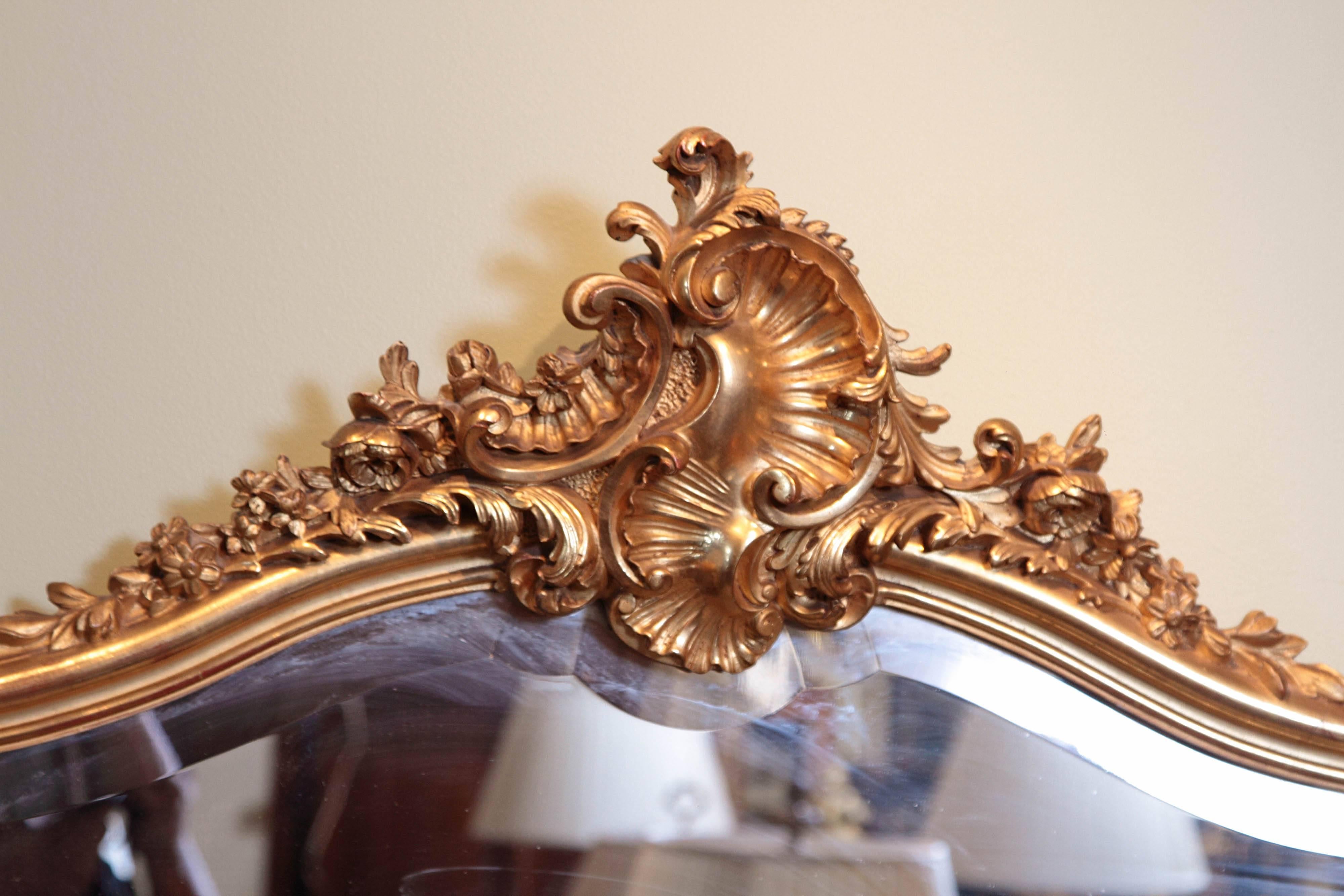 19th Century French Louis XV Carved and Gilt Horizontal Mirror 1