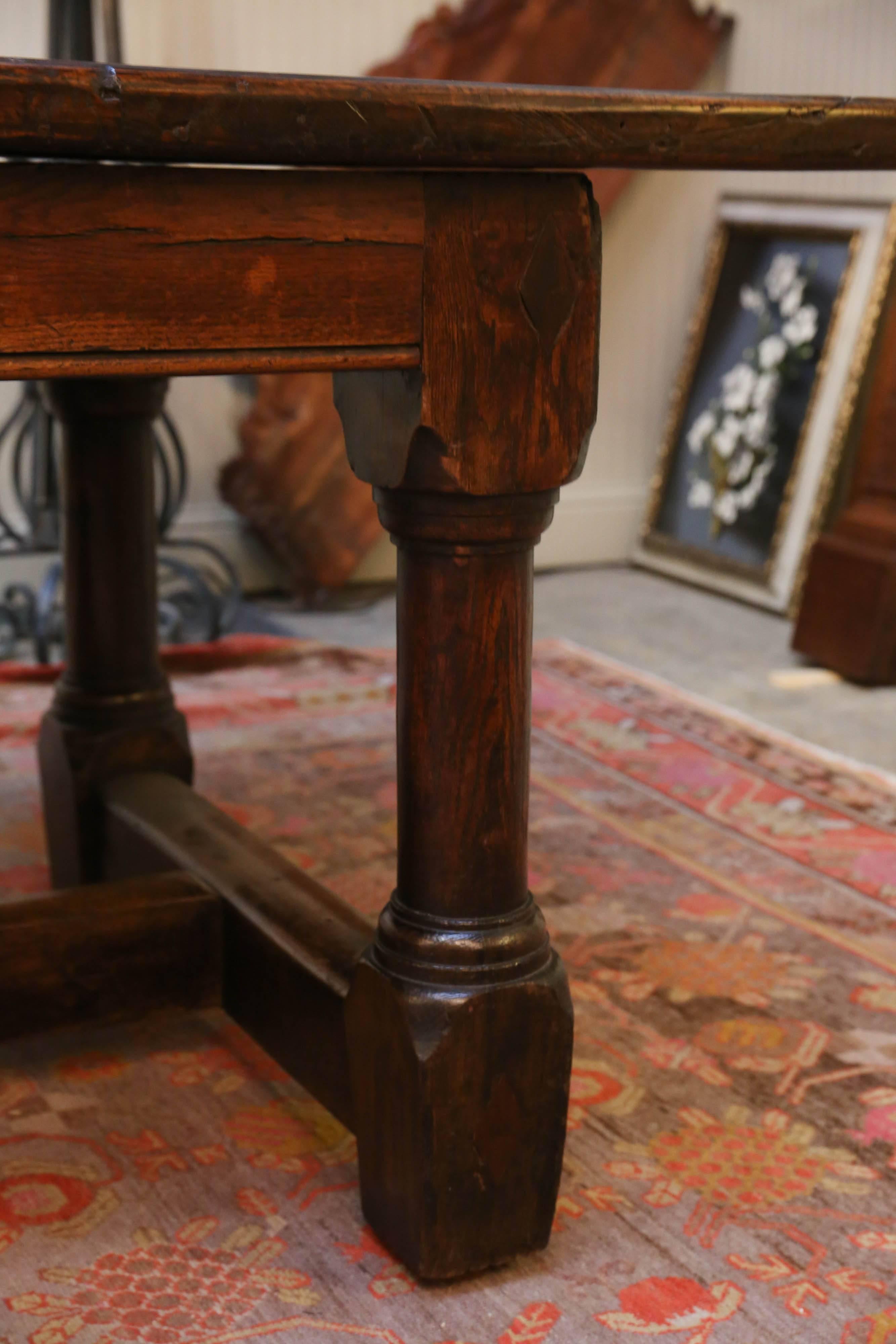 George I Early 18th Century English Oak Refectory Table In Good Condition For Sale In Houston, TX