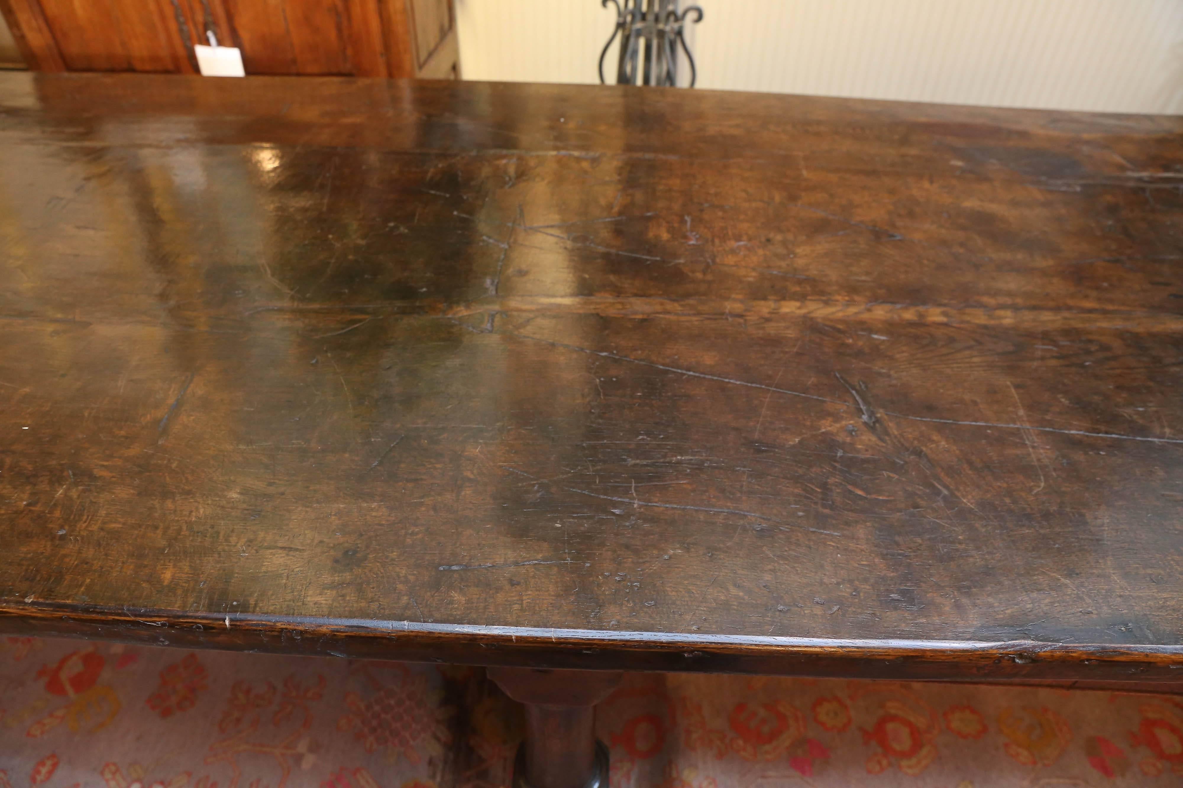 George I Early 18th Century English Oak Refectory Table For Sale 2