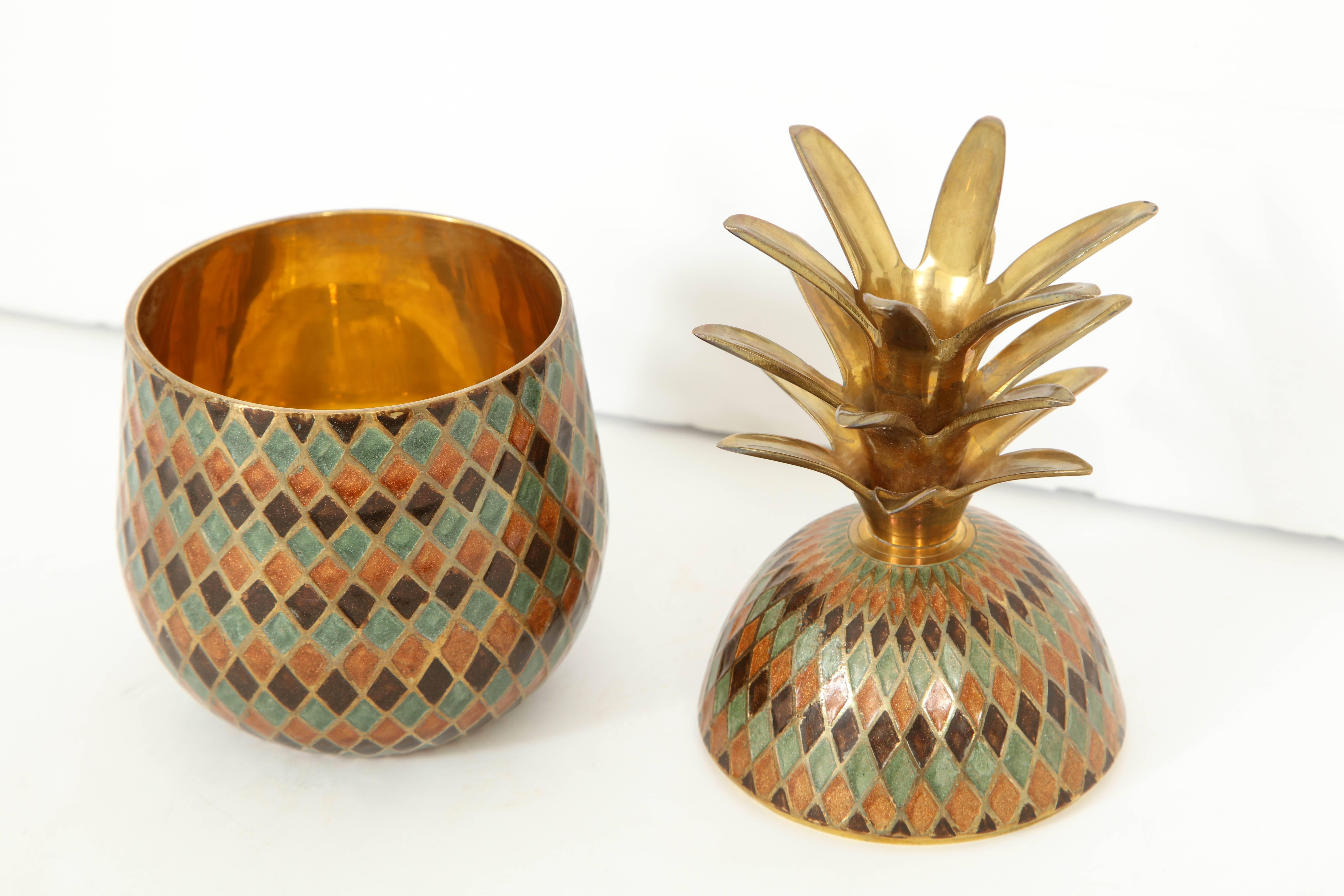 Cloisonne  Diamond Pattern Pineapple Ice Bucket In Excellent Condition In New York, NY
