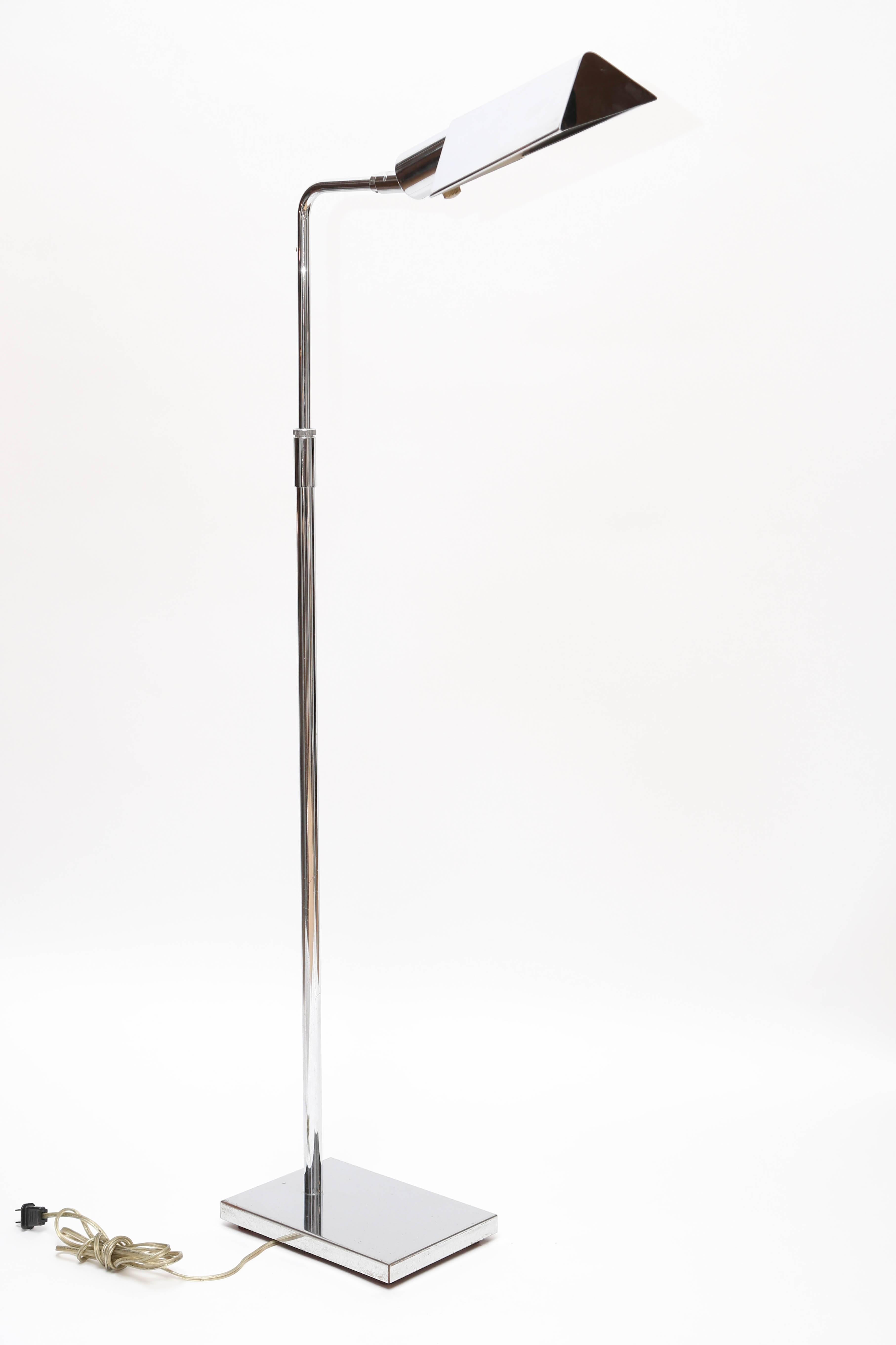Vintage Chrome Floor Lamp by Koch & Lowy, circa 1970s In Excellent Condition In West Palm Beach, FL