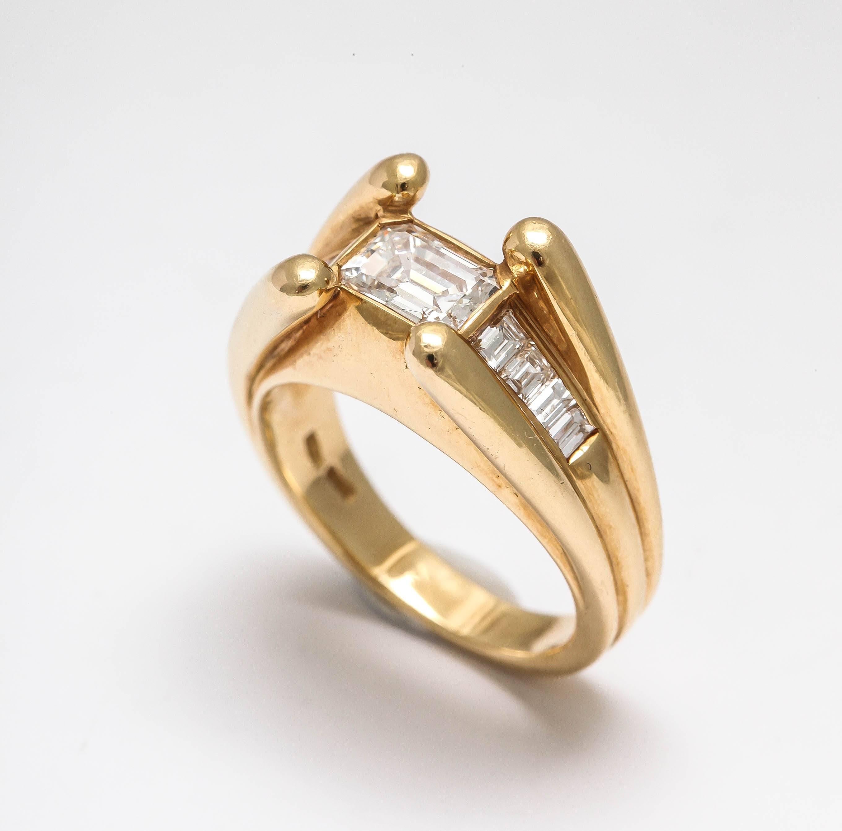 Diamond Gold Engagement Ring For Sale 1