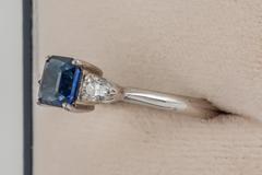 Sapphire diamond Gold 3 stone Engagement ring