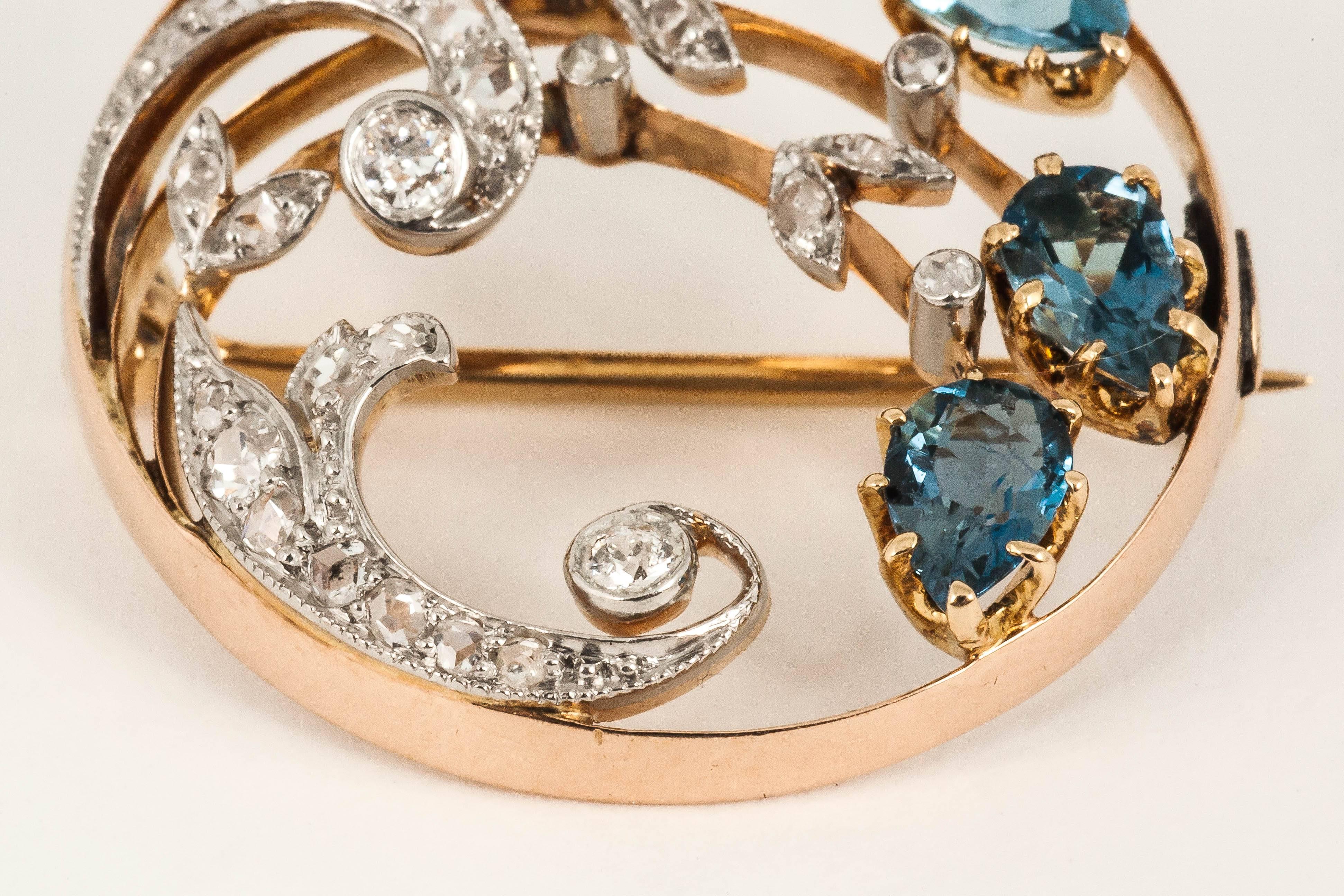 Edwardian Aquamarine Diamond Gold Circle Brooch In New Condition In London, GB