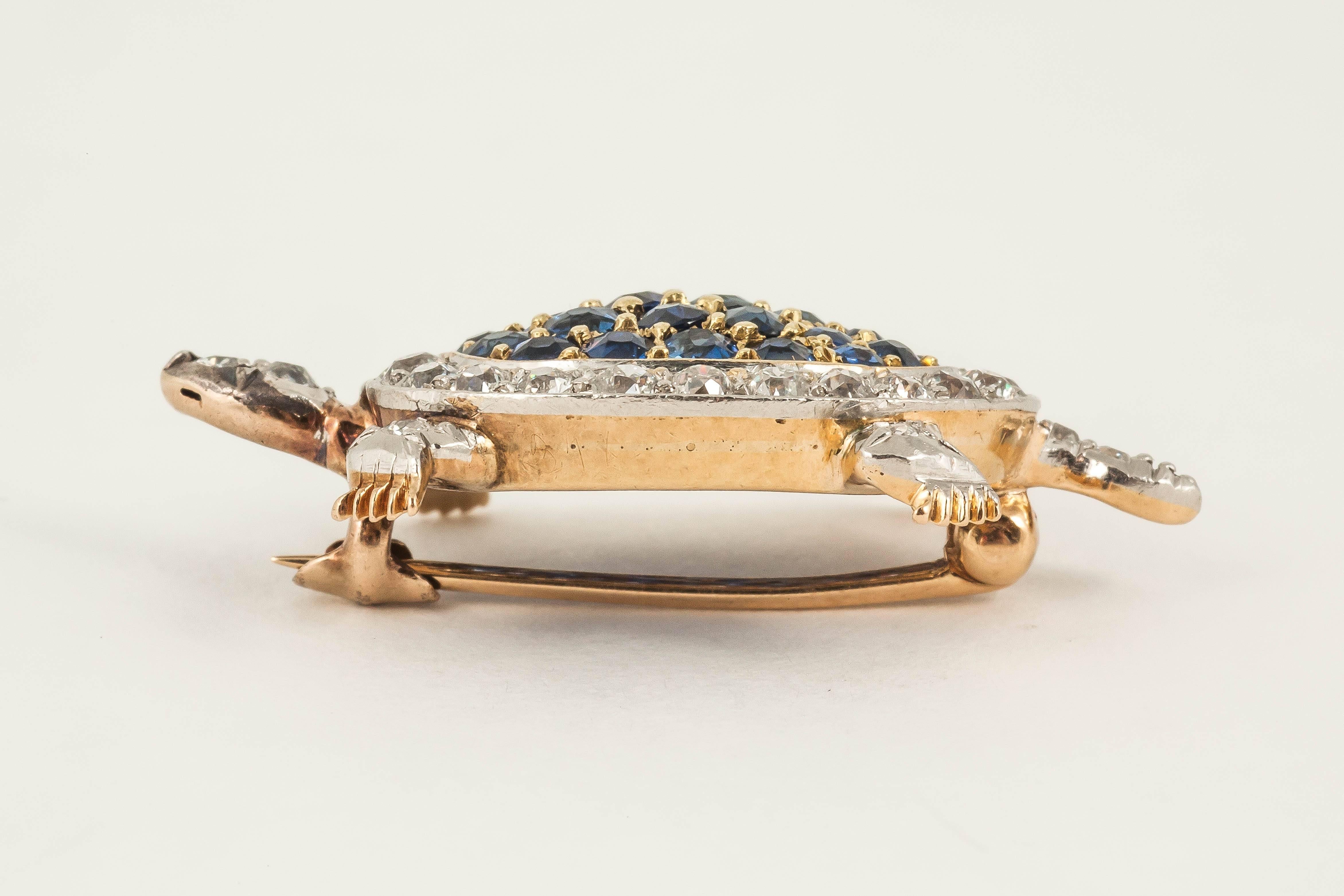 Ceylon sapphire diamond gold platinum Tortoise brooch  In New Condition In London, GB