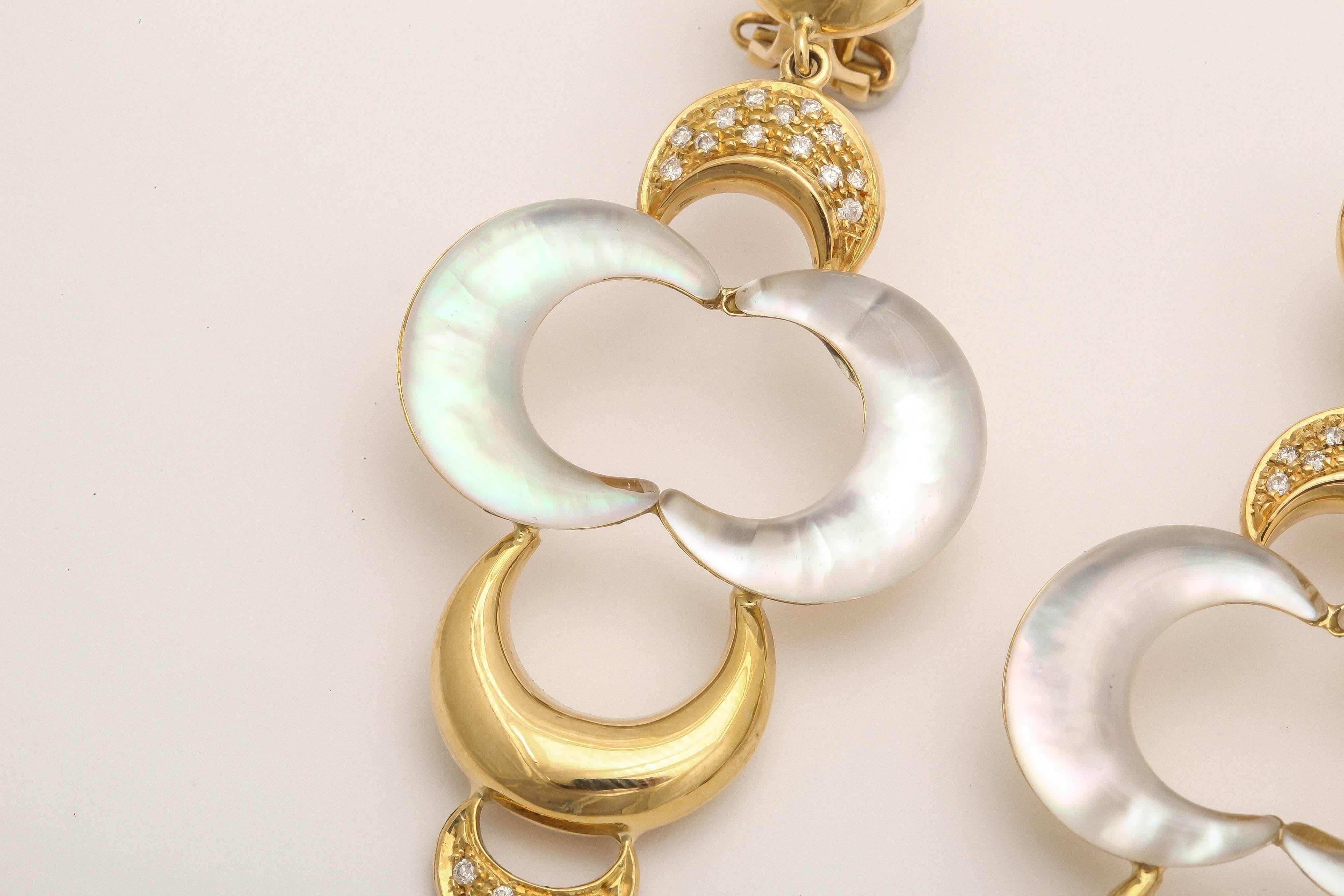 Faraone Mennella Mother-of-Pearl Gold Lunette Earrings In New Condition For Sale In New York, NY