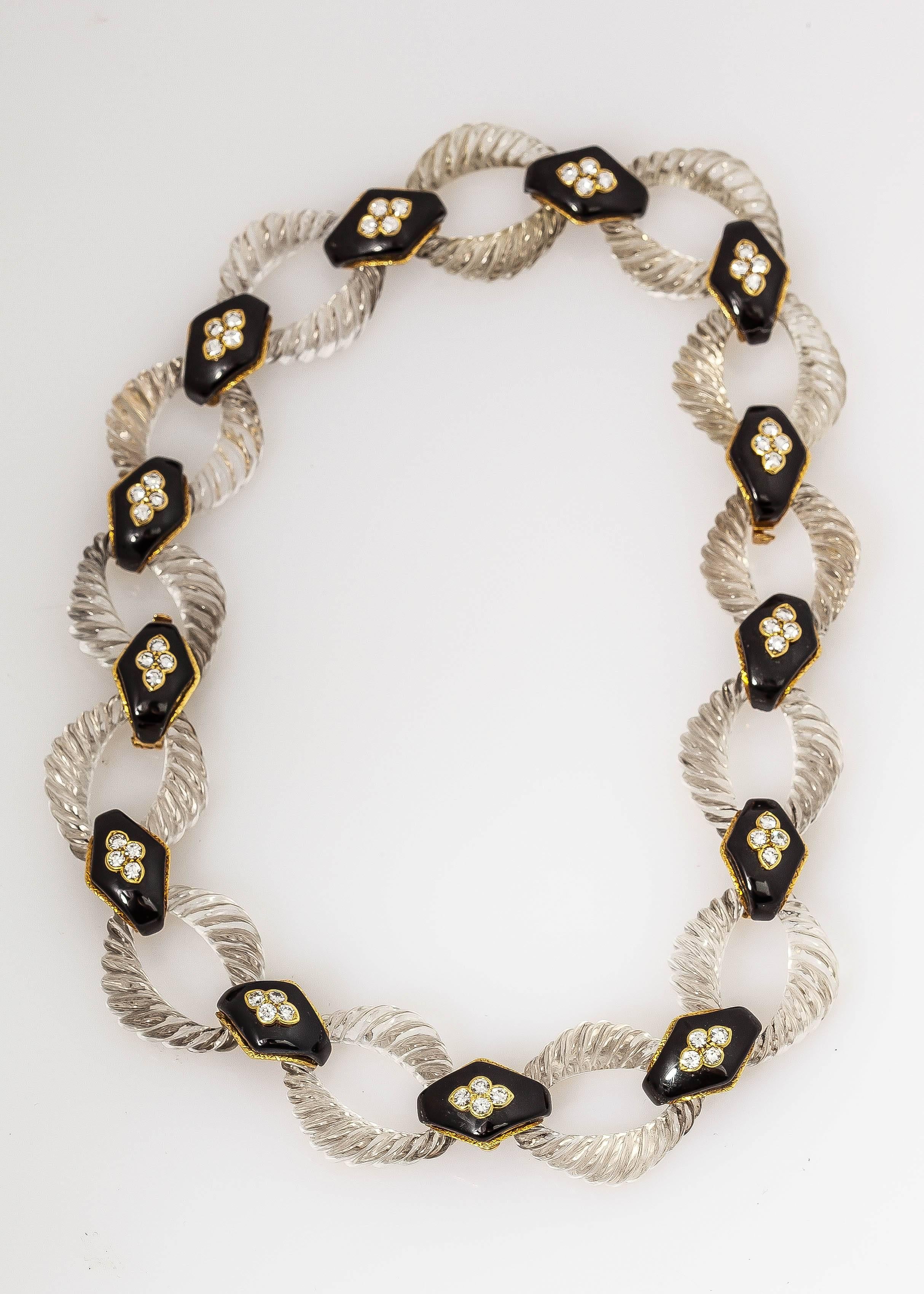 Boucheron Crystal Onyx Diamond Gold Link Necklace In Excellent Condition For Sale In New York, NY