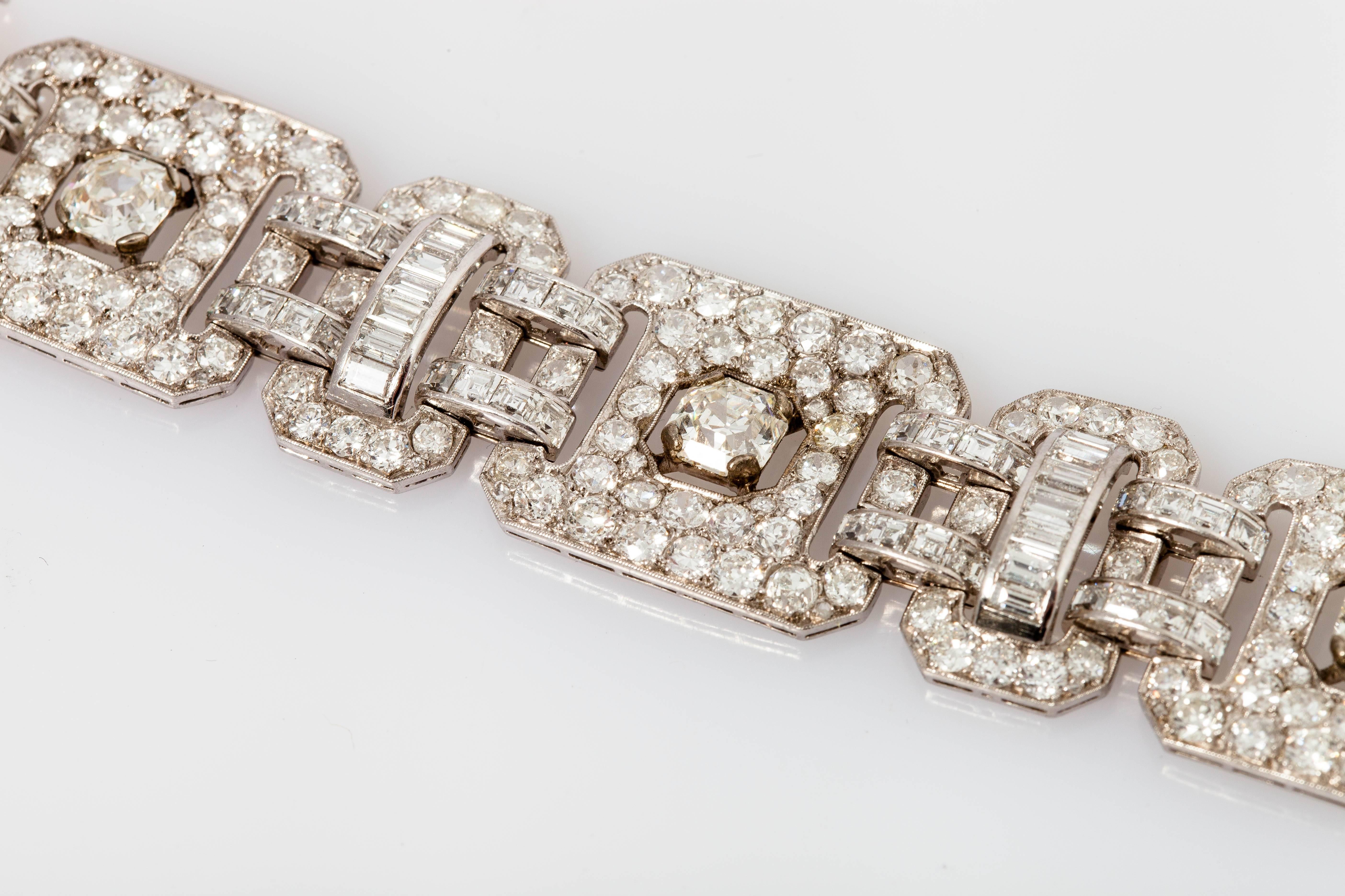 Round Cut Gorgeous Art Deco Diamond Platinum Bracelet For Sale