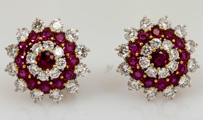 Beautiful Rubies and Diamonds Earrings For Sale at 1stdibs