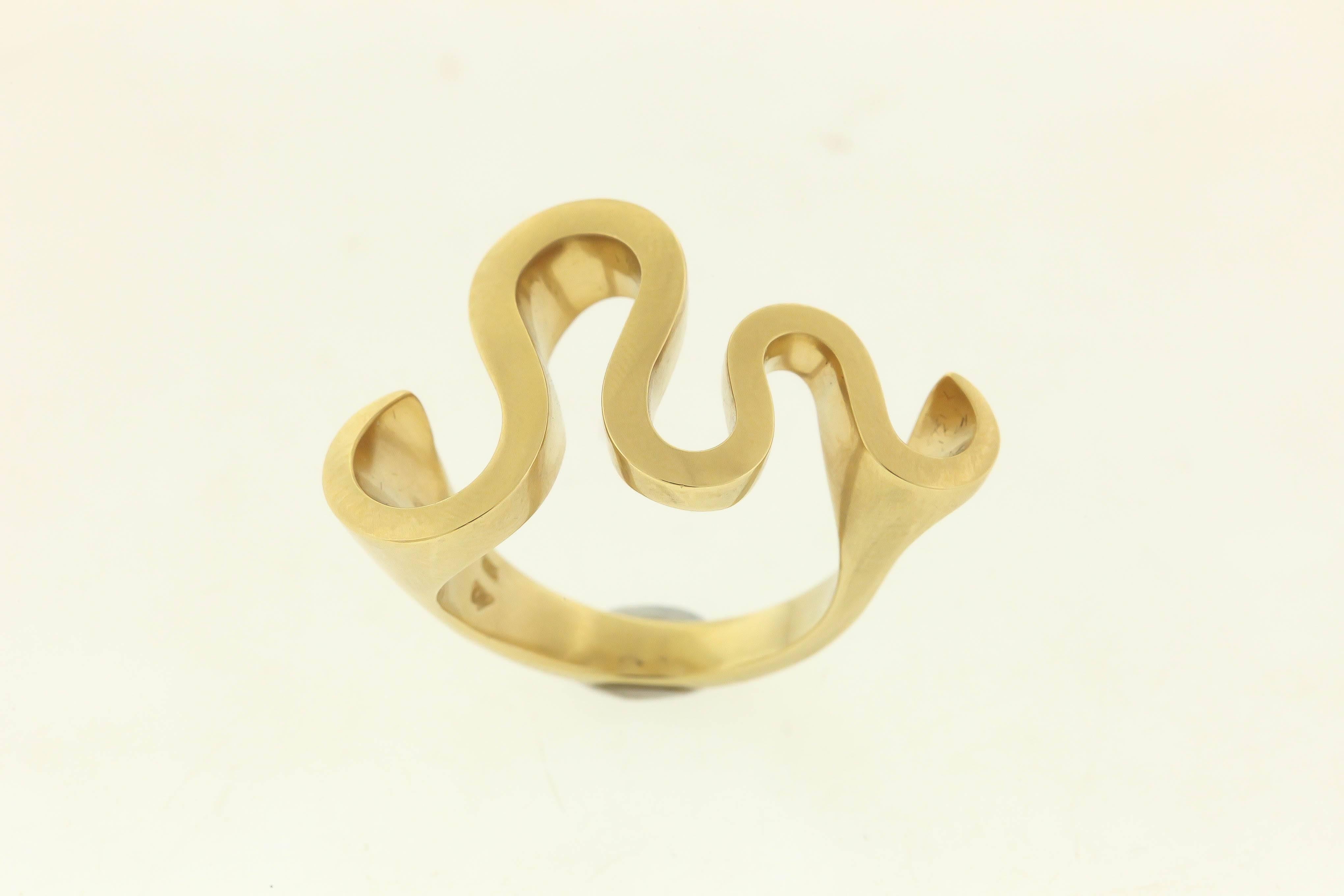 gold Serpent Ring by Angela Hubel In New Condition For Sale In New York, NY