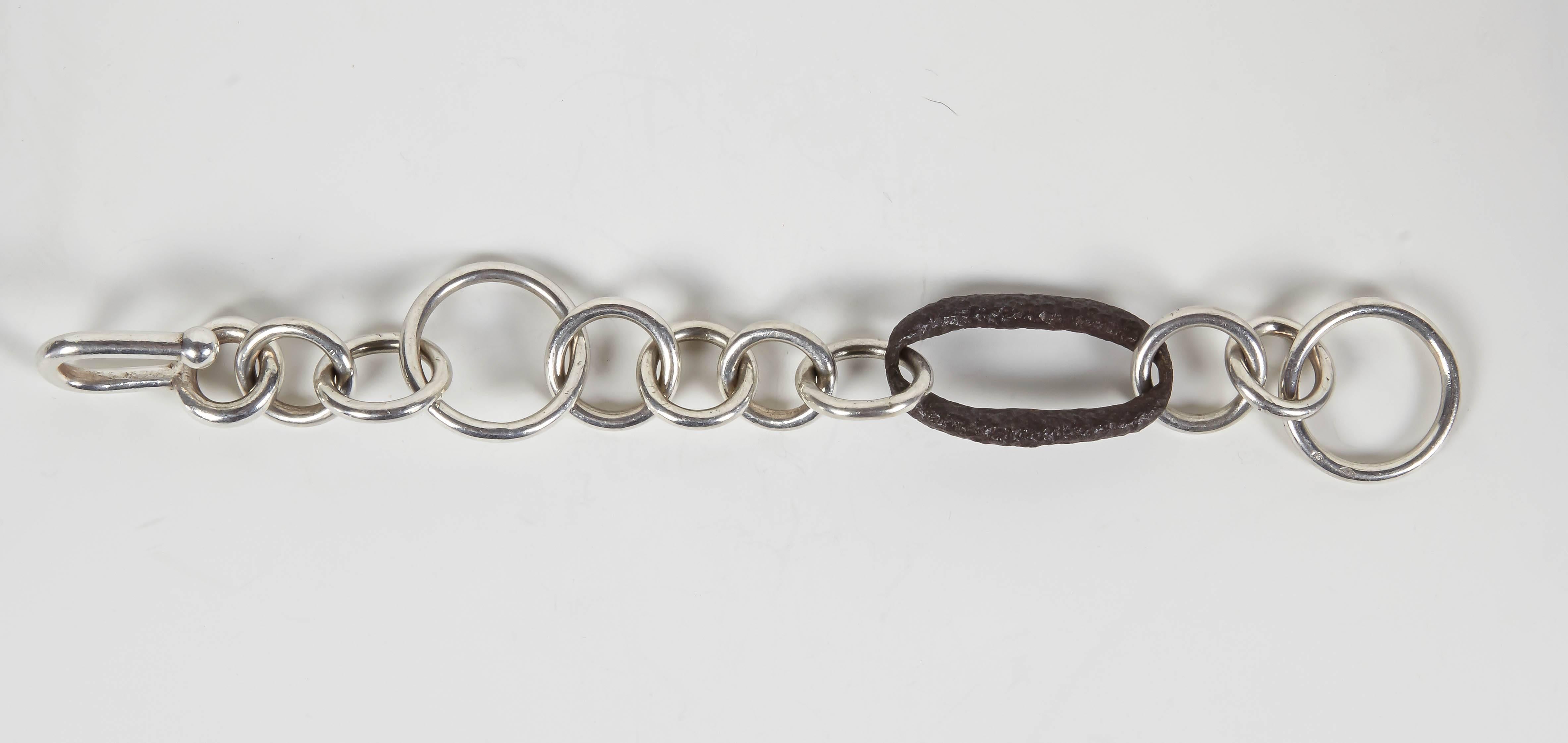 Contemporary Jean Grisoni Sterling Silver Link Bracelet with Oxydised Steel Oval Link For Sale