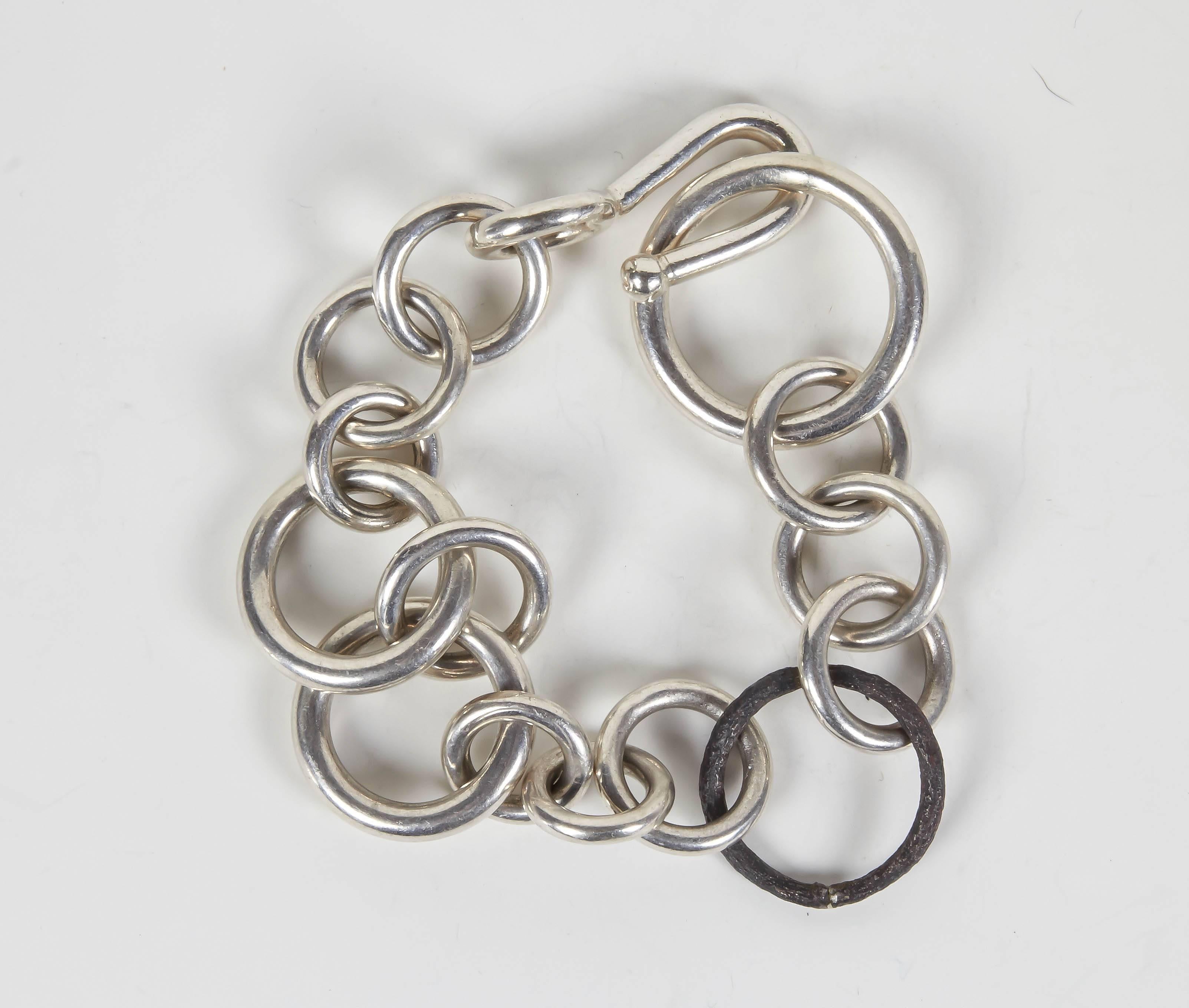 Contemporary Jean Grisoni Silver Link Bracelet with One Oxydized Steel Link For Sale