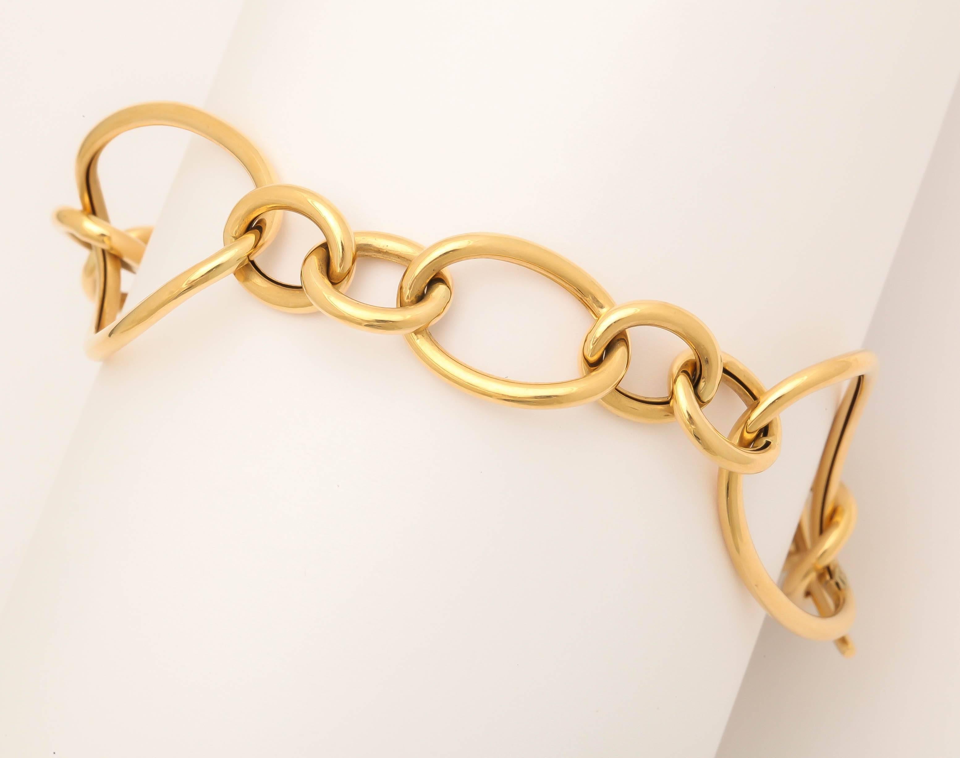 Faraone Mennella Stella Gold Link Bracelet In New Condition For Sale In New York, NY