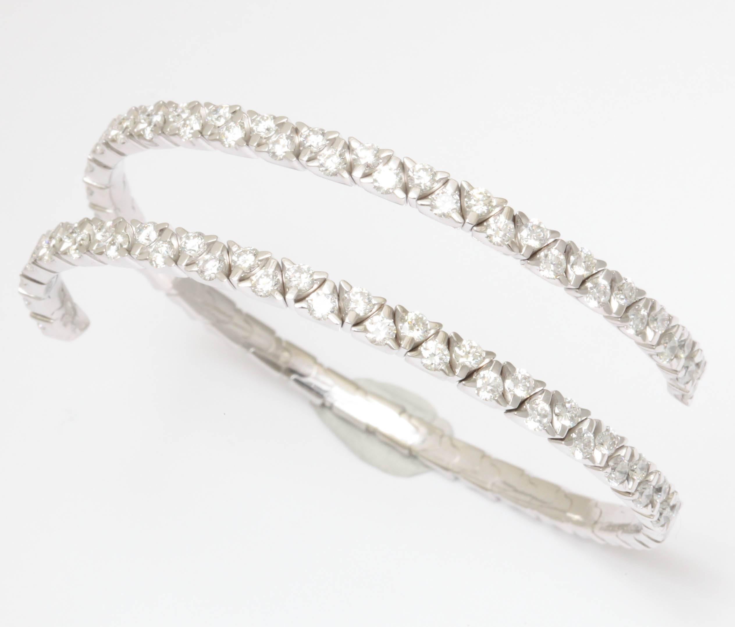 18k Spring loaded flexible coil bracelet
80 diamonds 5.00 carats