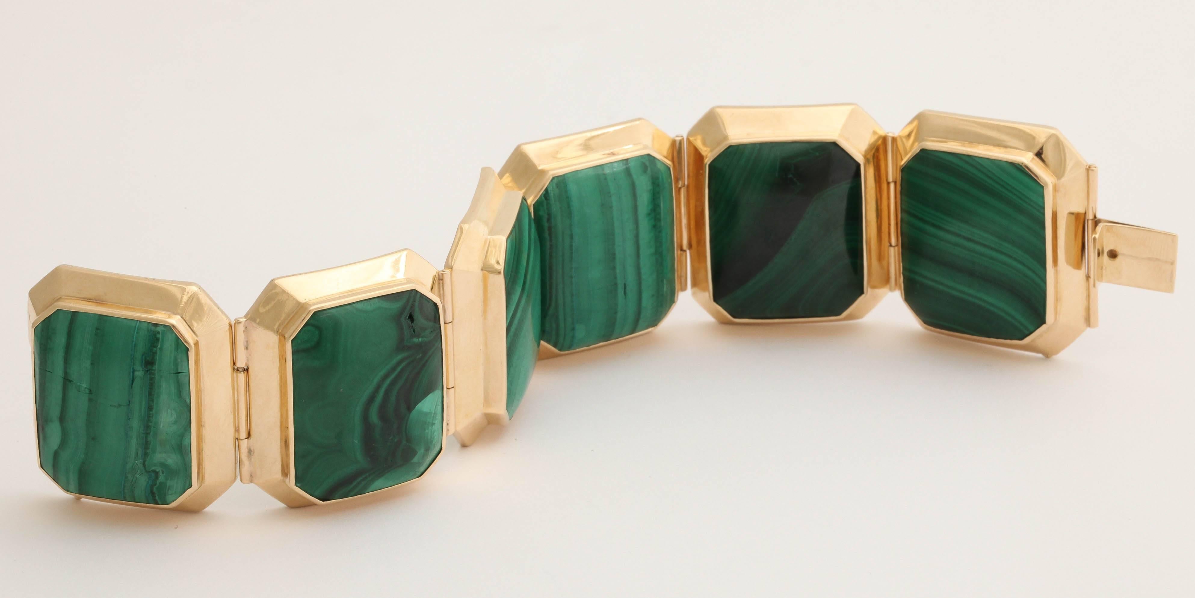 Malachite Gold Link Bracelet  In New Condition For Sale In New York, NY